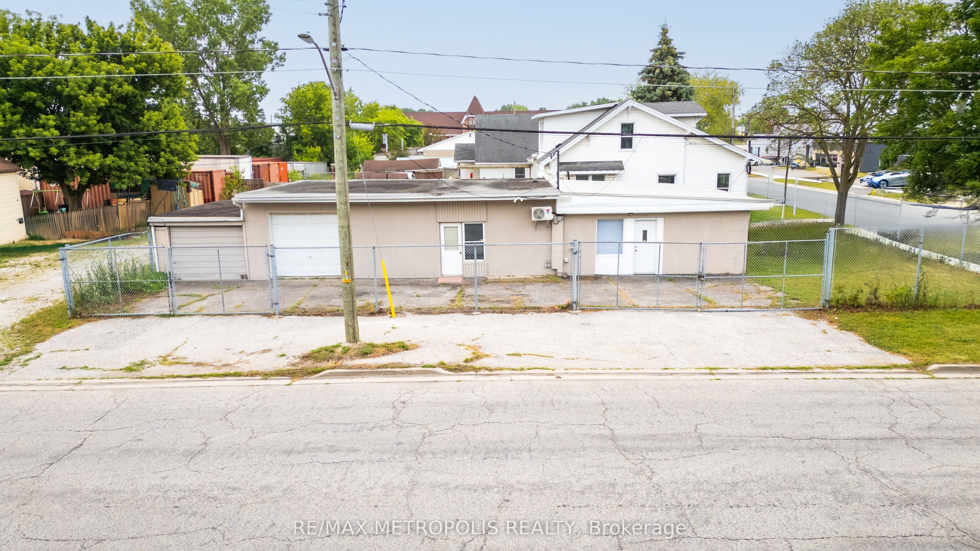 431 Campbell Street, Sarnia, On N7t 2j1