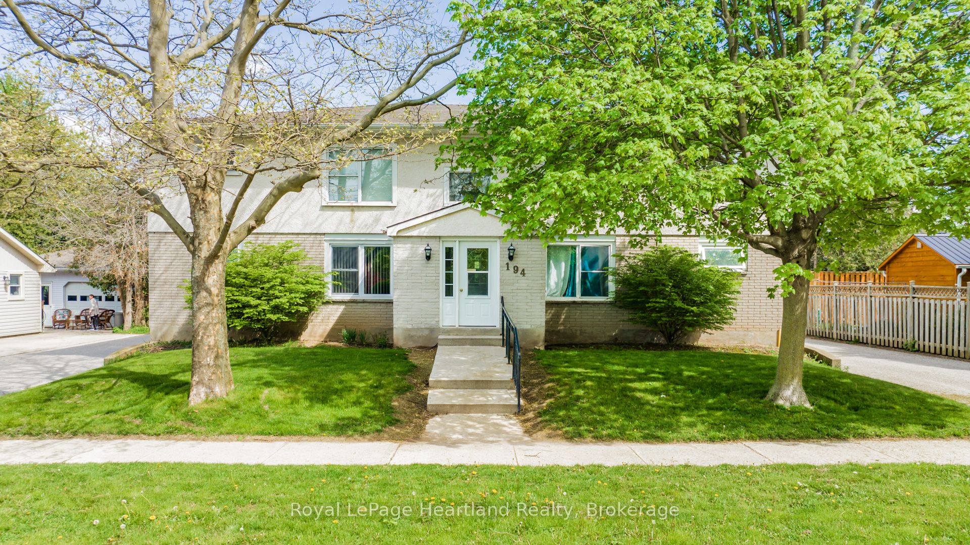 194 Bennett Street W, Goderich, On N7a 1x8