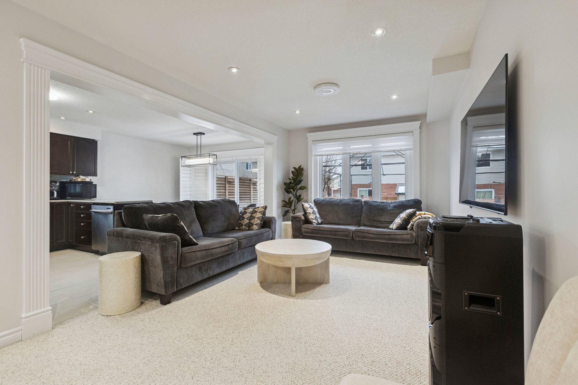 409 Tealby Crescent, Waterloo, On N2j 4y8
