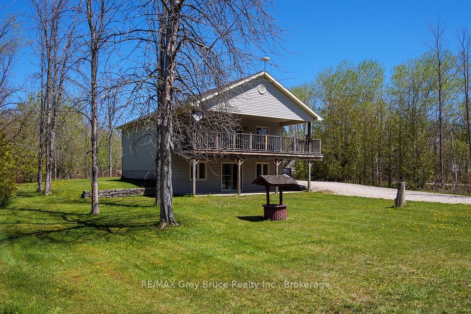 94 Maple Drive, Northern Bruce Peninsula, On N0h 1z0