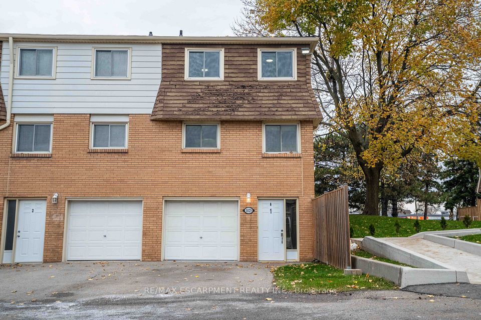 1025 Upper Gage Avenue 1, Hamilton, On L8v 4l2