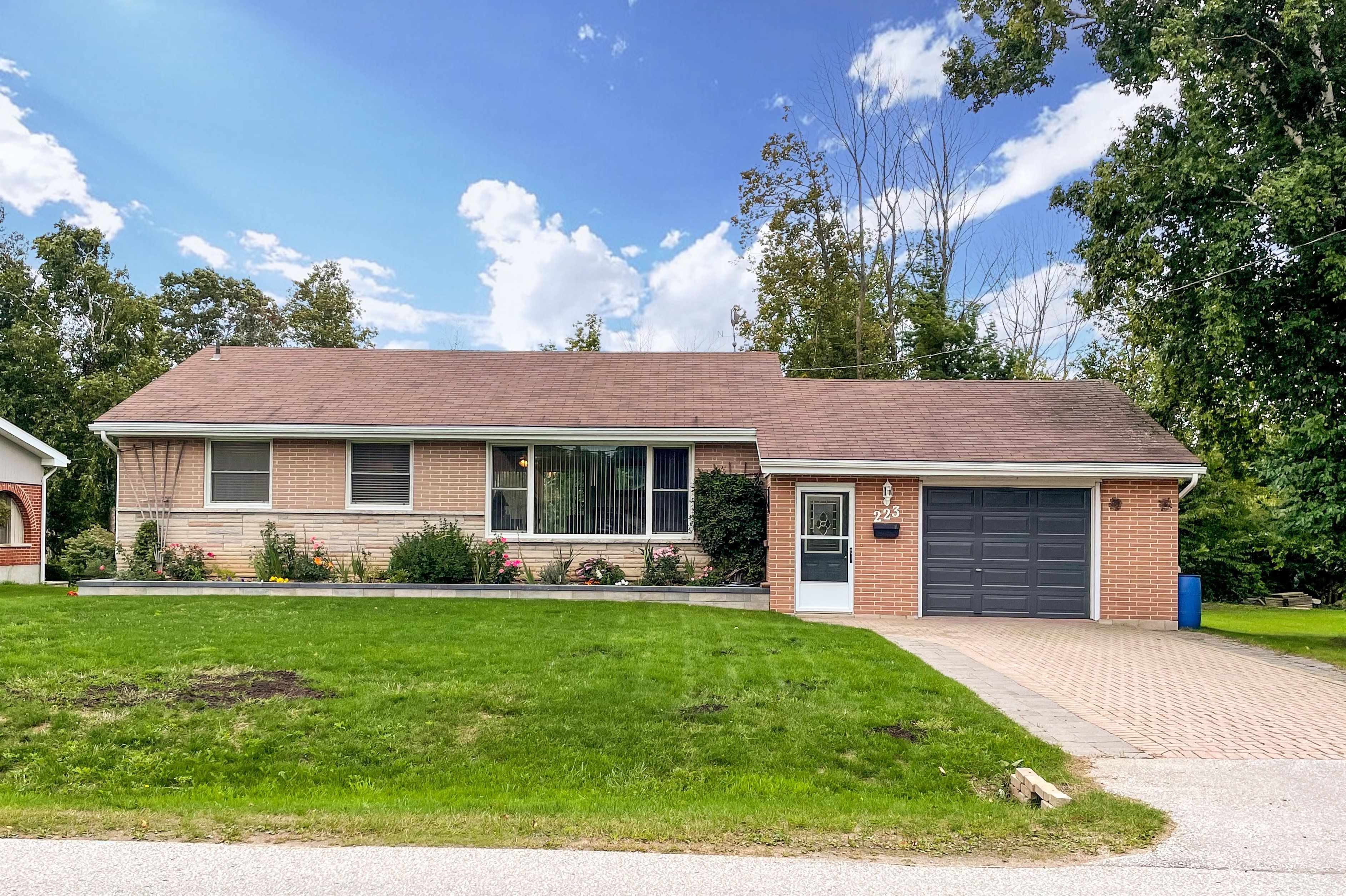 223 Pearson Street, Meaford, On N4l 1l6