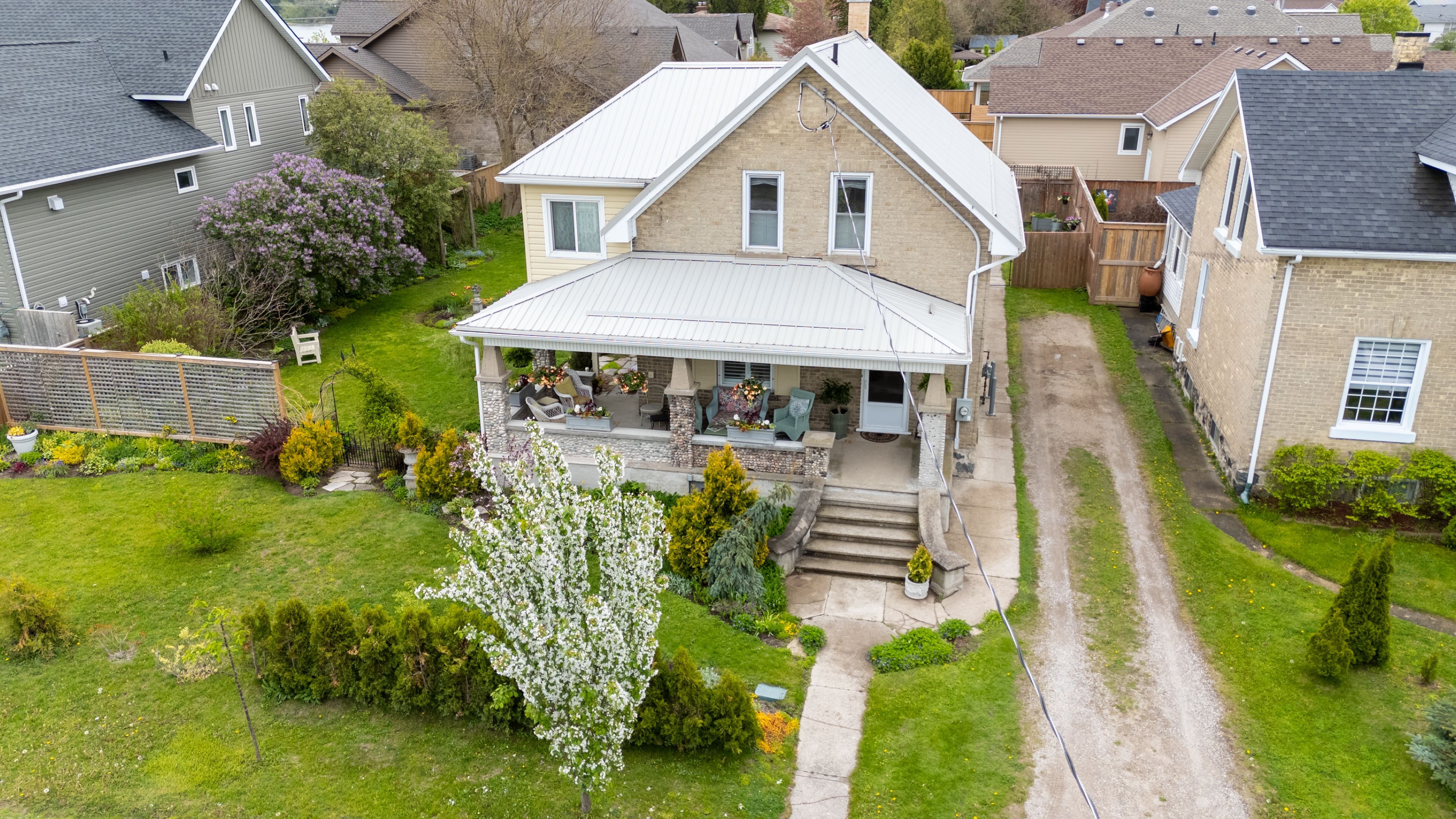 111 Albert Street N, Saugeen Shores, On N0h 2l0