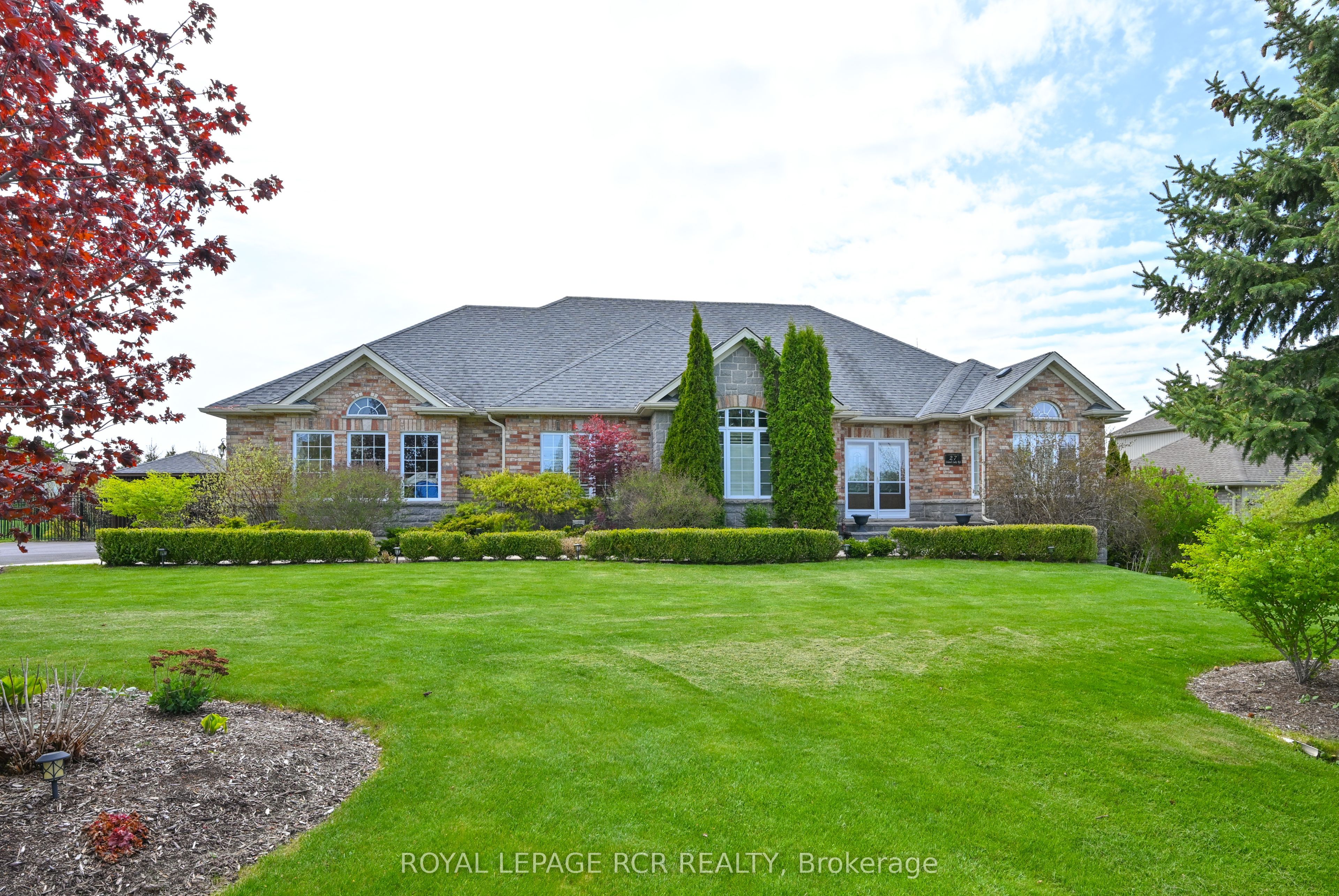 27 Island Lake Road, Mono, On L9w 5k3