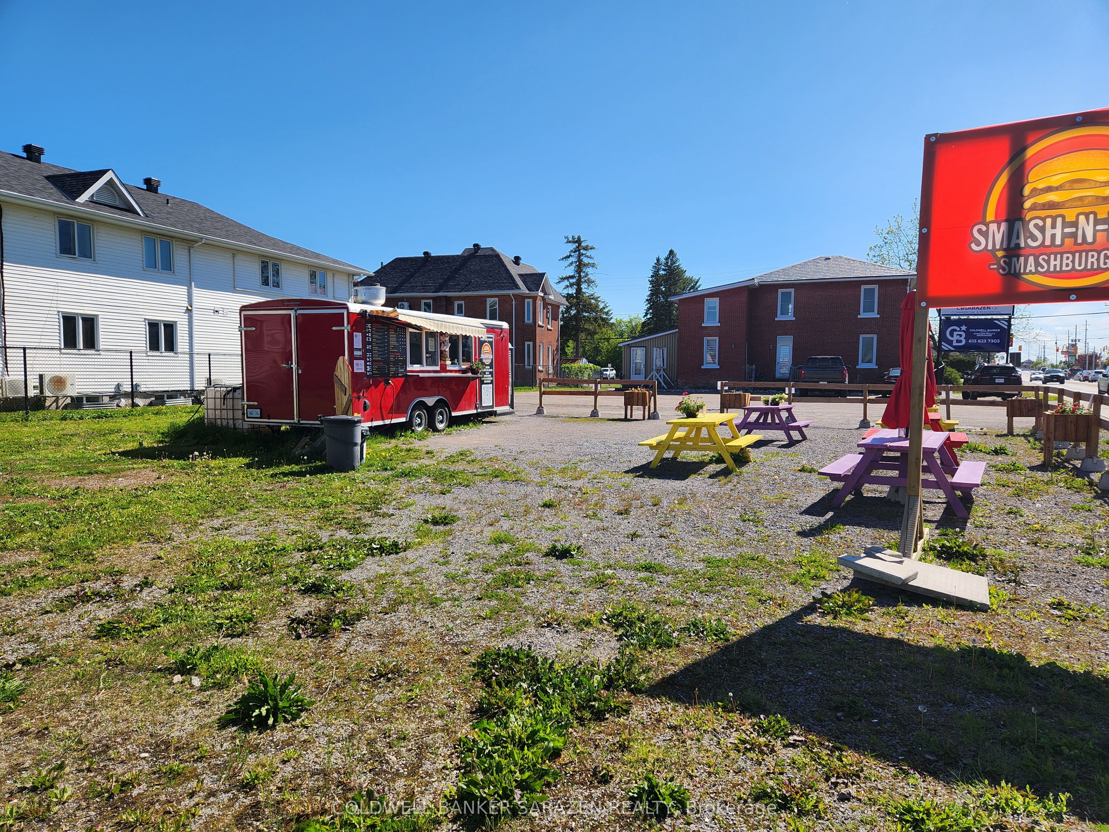 182 Daniel Street S, Arnprior, On K7s 2l8