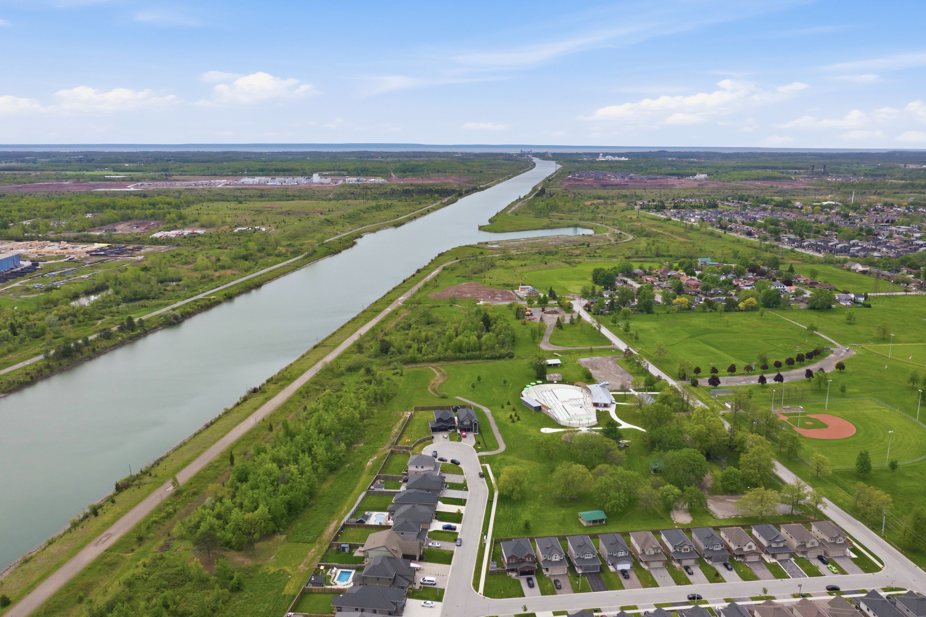 334 Viger Drive W, Welland, On L3b 5e9