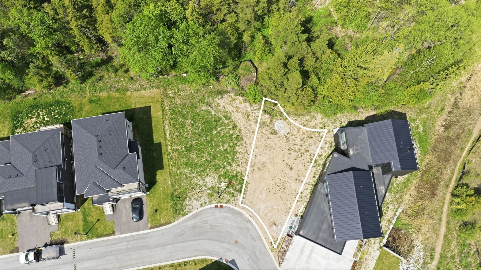 118 Sebastian Street, Blue Mountains, On N0h 1j0