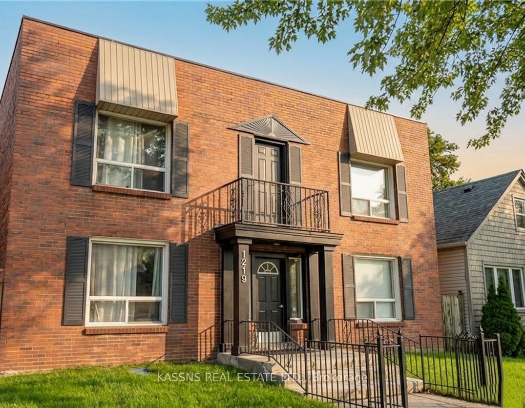 1219 Monmouth Road, Windsor, On N8w 3m2