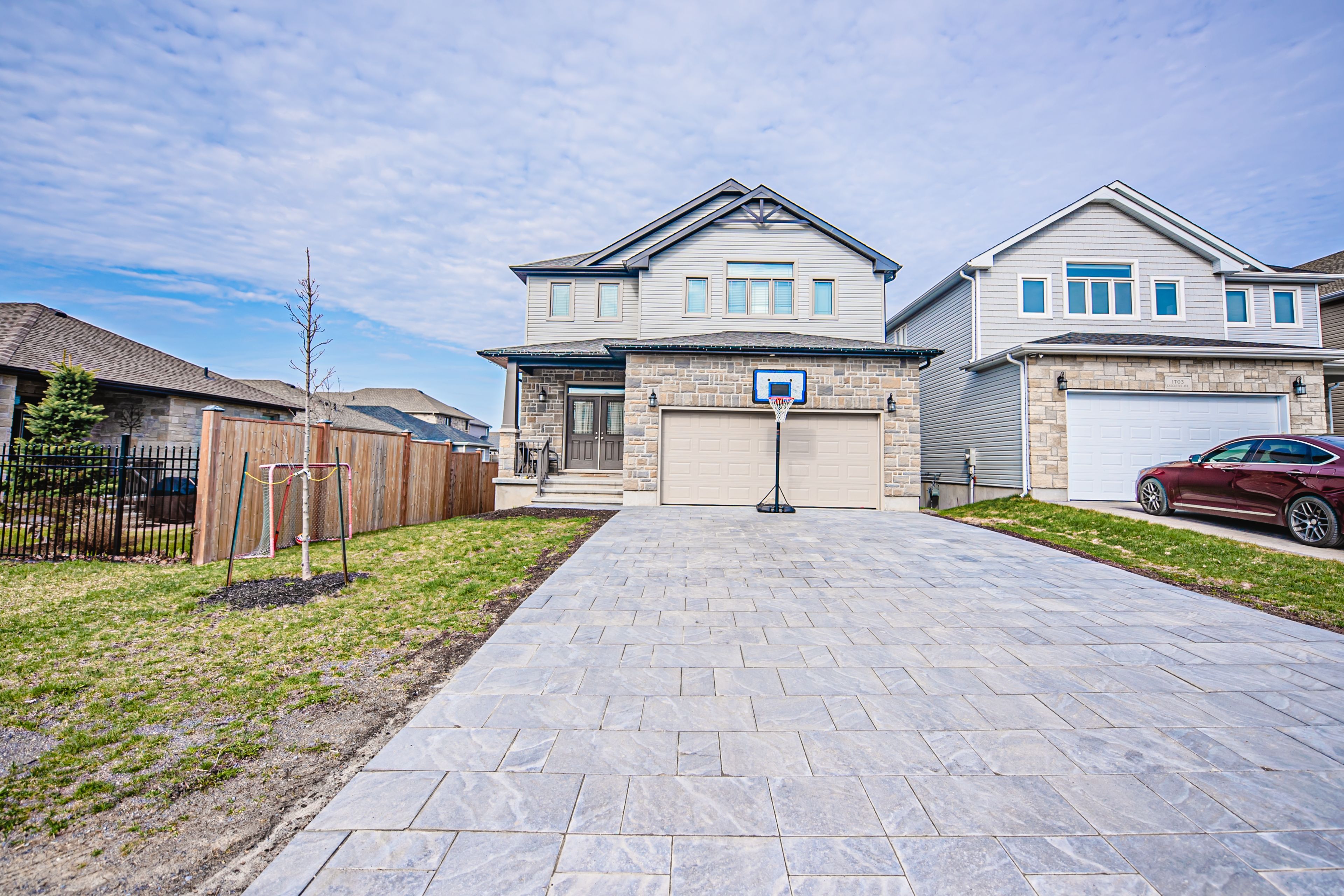 1701 Executive Avenue, Kingston, On K7p 0l9