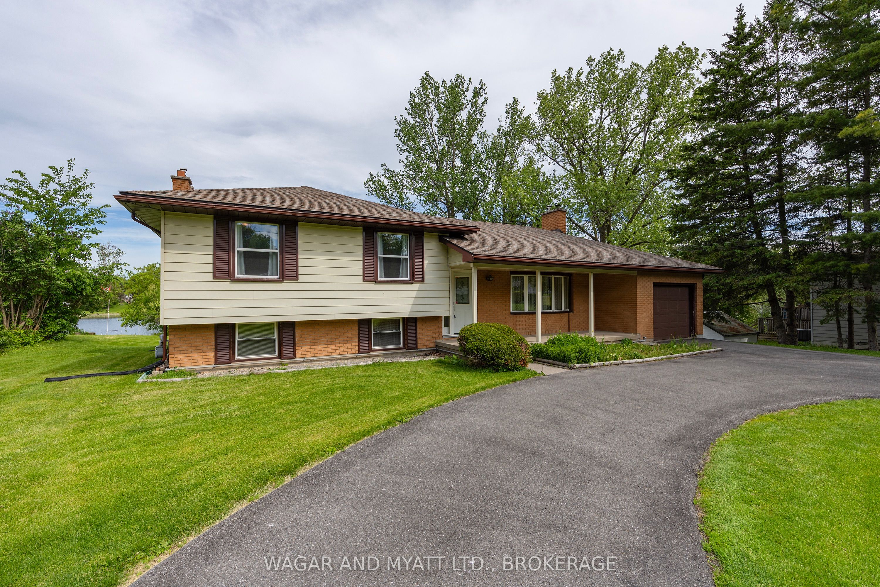 87 River Road, Greater Napanee, On K7r 3h3