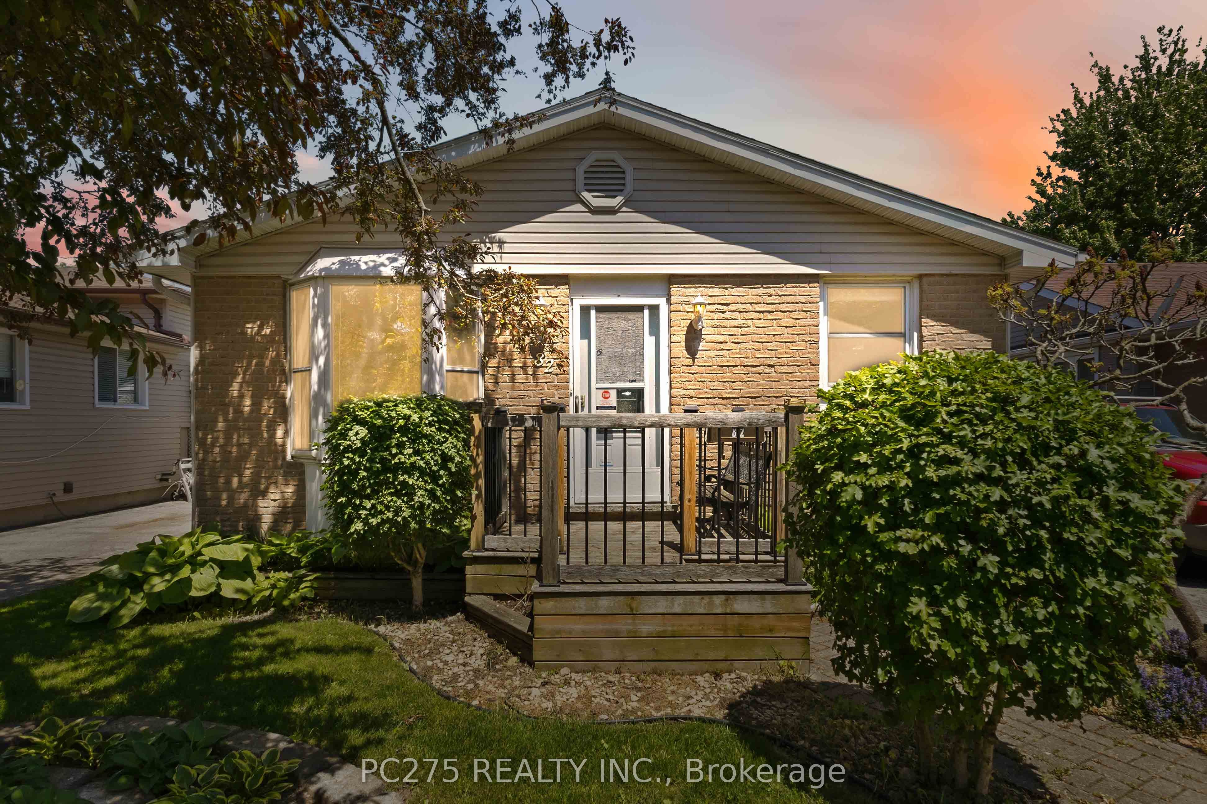 82 Muriel Crescent, London South, On N6e 2k5