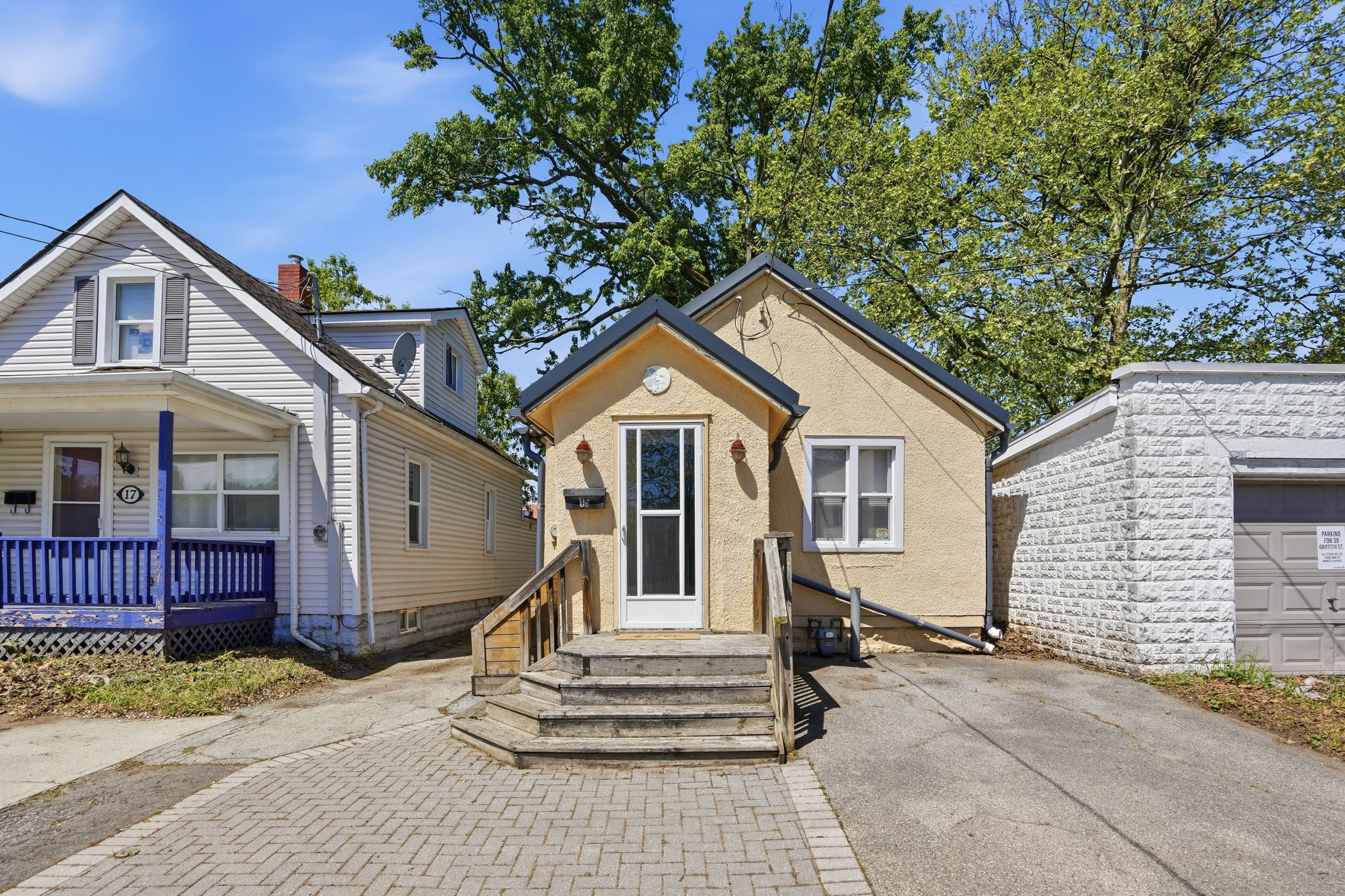 15 Kent Street, Welland, On L3b 3g9