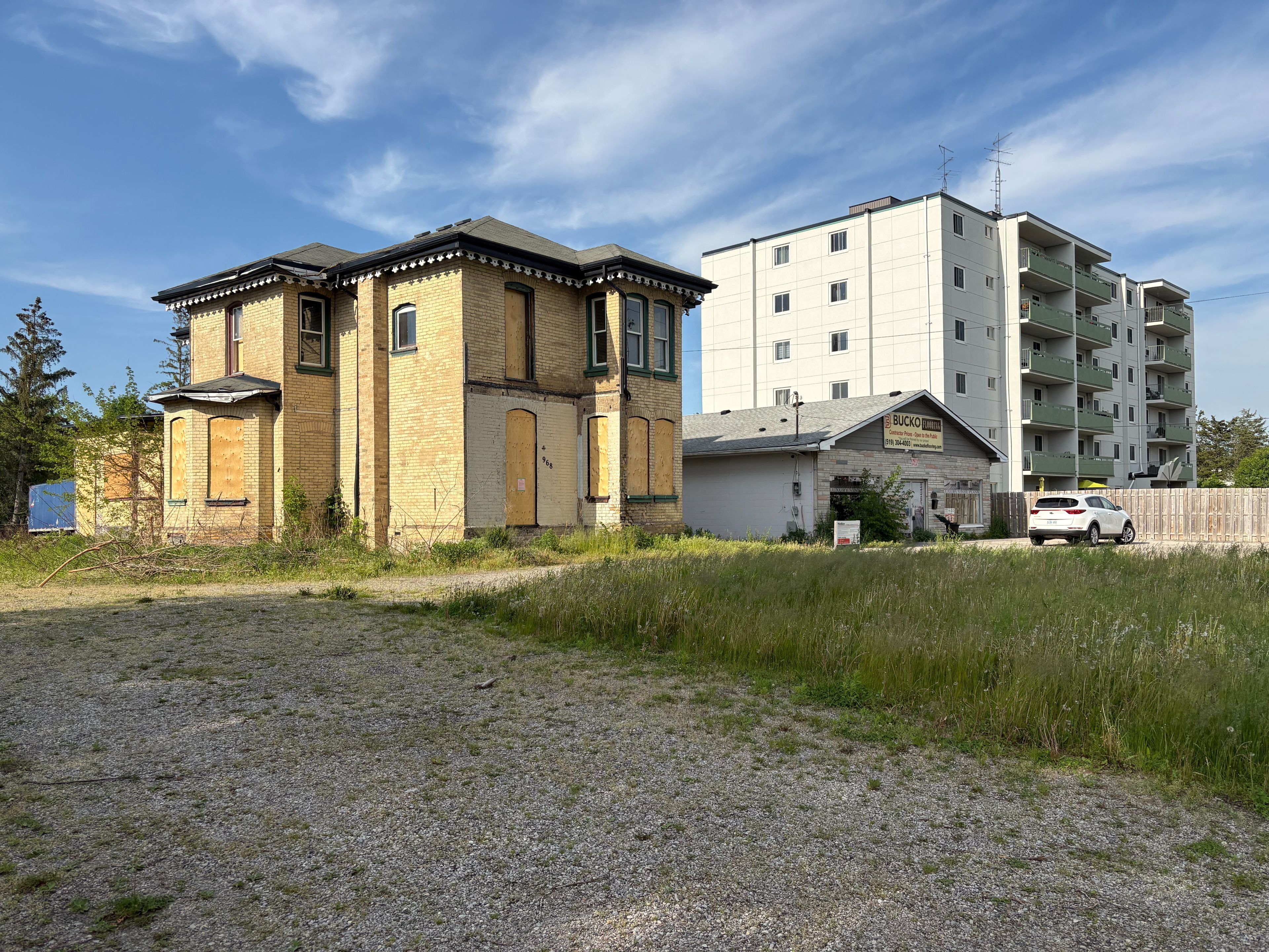 968 & 970 Colborne Street, Brantford, On N3s 3t4