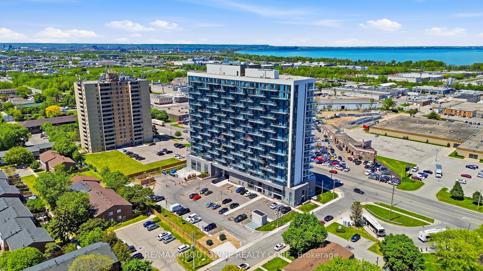 2782 Barton Street 516, Hamilton, On L8e 0l3