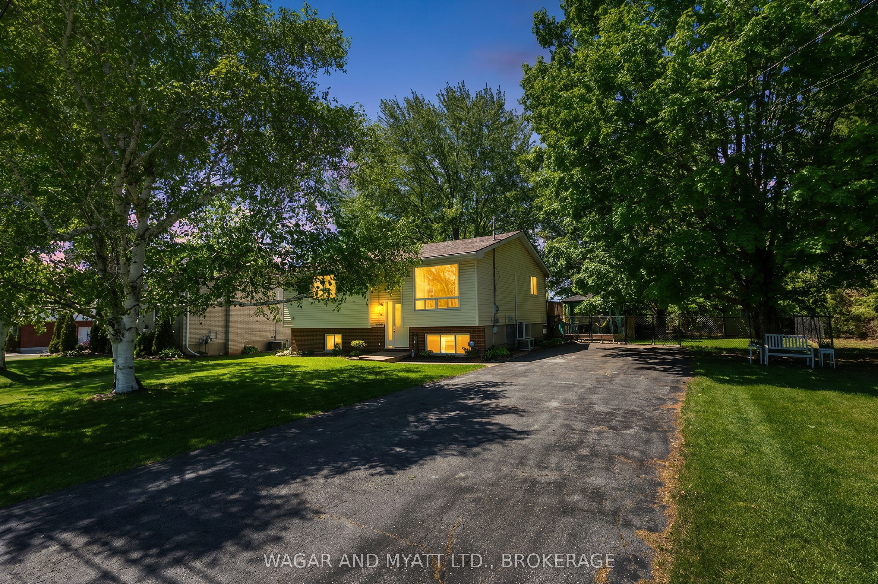 39 Riverview Drive, Greater Napanee, On K7r 3a1