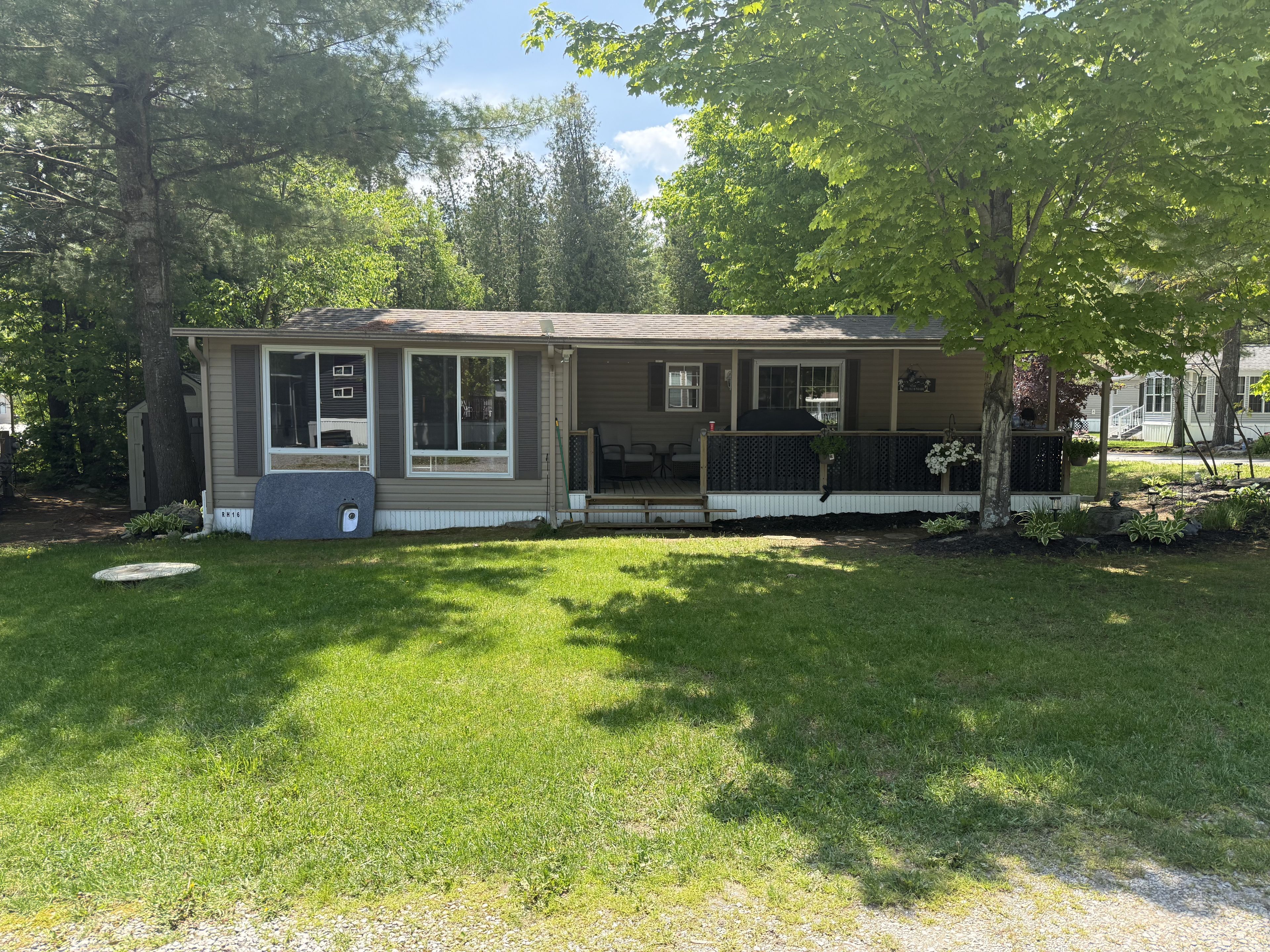 16 Rockhaven, Selwyn, On K0l 2h0