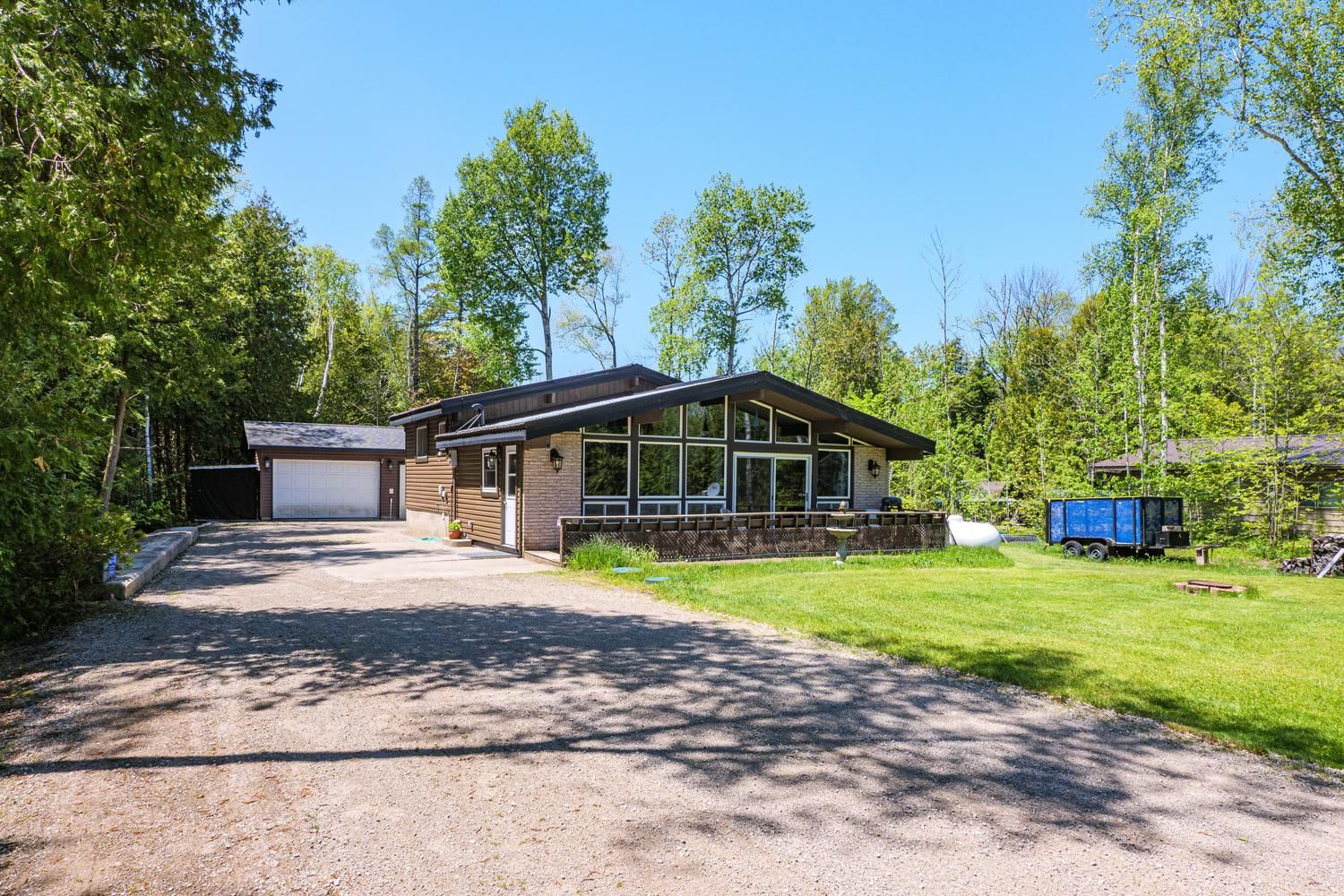 296 Bryant Street, South Bruce Peninsula, On N0h 2t0