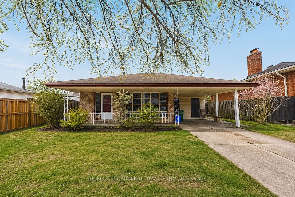 71 Hoover Crescent, Hamilton, On L9a 3h2