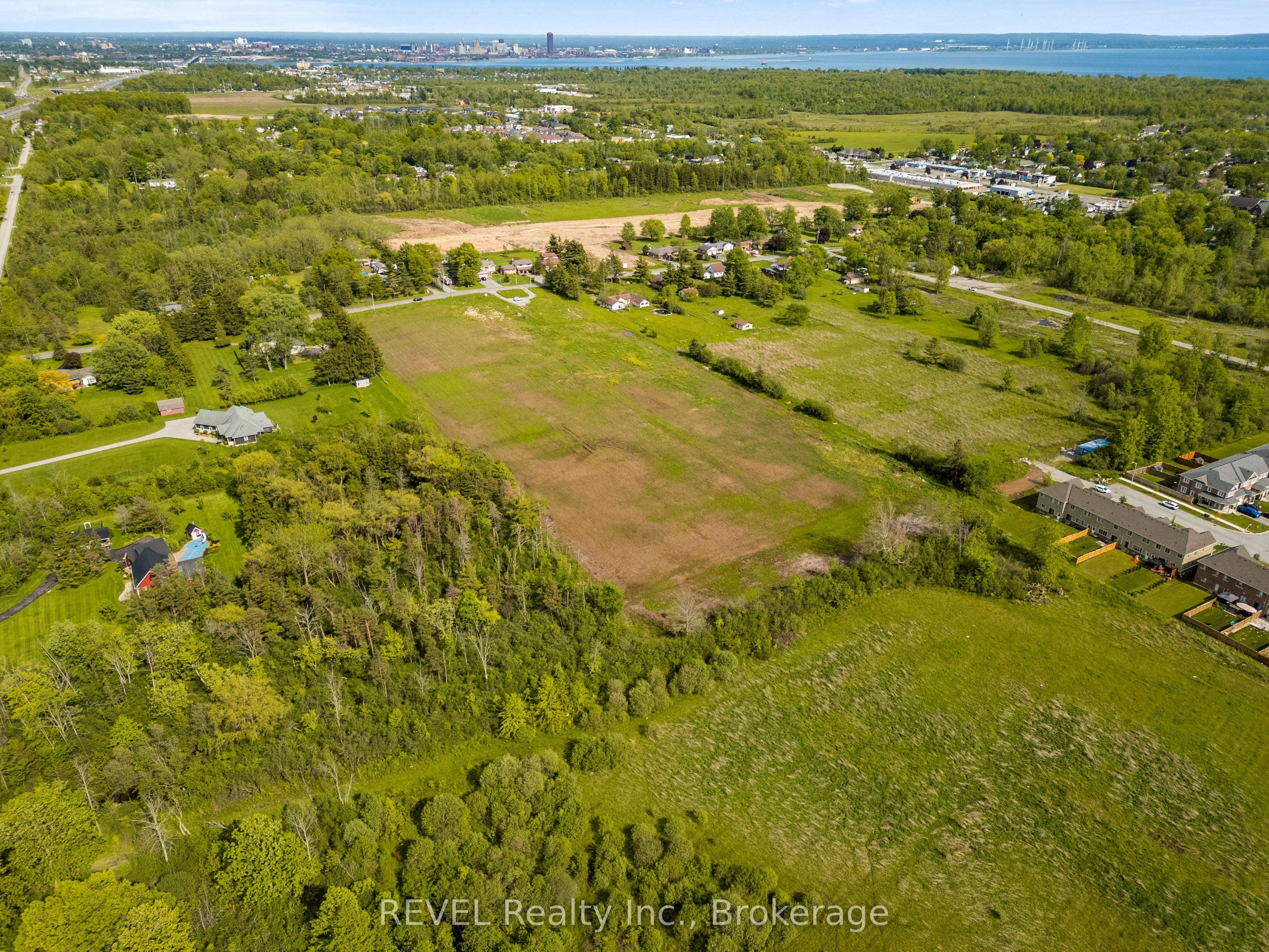 1257 W Pettit Road W, Fort Erie, On L2a 5a4