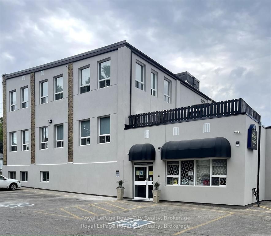 21 Surrey Street W 105b, Guelph, On N1h 3r3