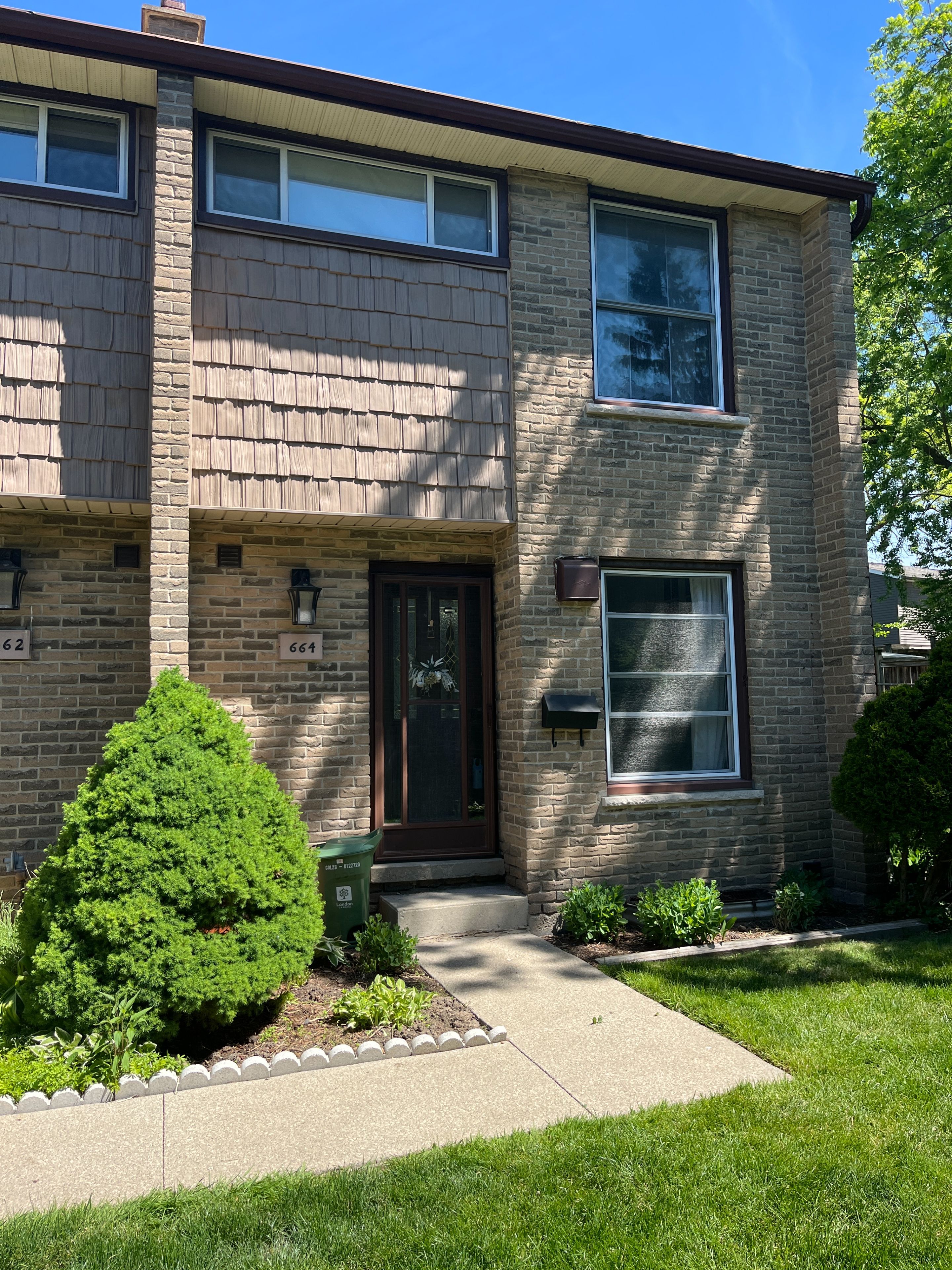 664 Wonderland Road S, London South, On N6k 1l8