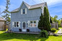 99 Lindsay Street, Kawartha Lakes, On K0m 1n0