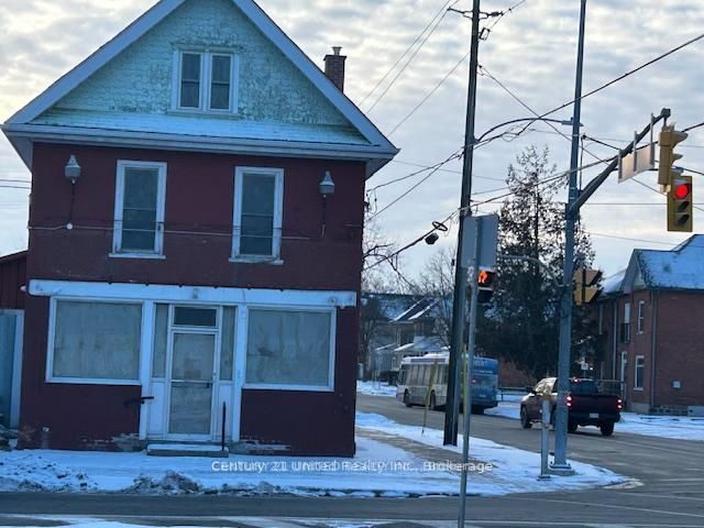 239 Park Street N, Peterborough, On K9j 3p7