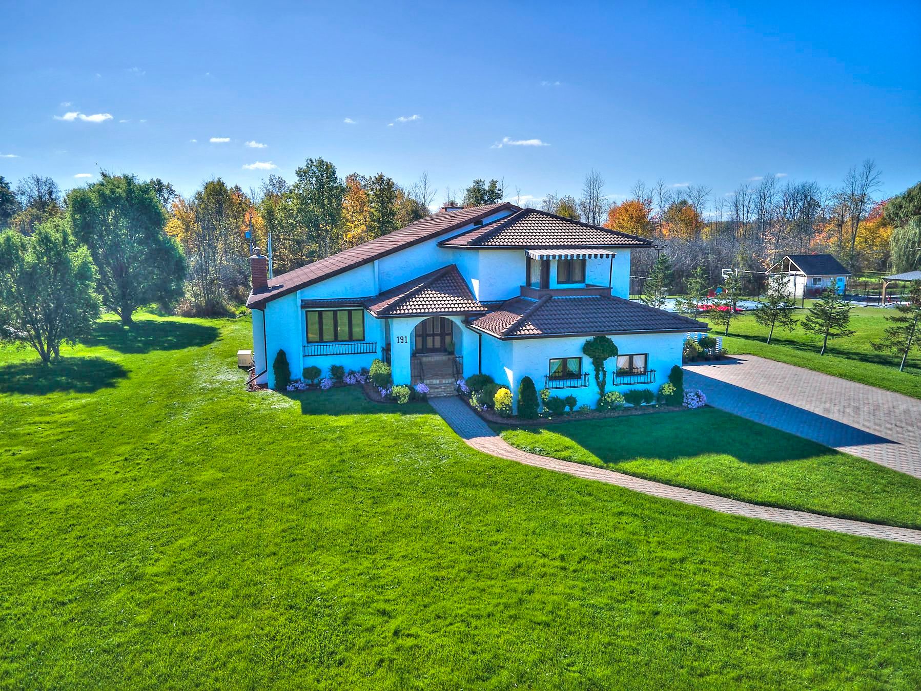 191 Cairns Crescent, Fort Erie, On L2a 5m4