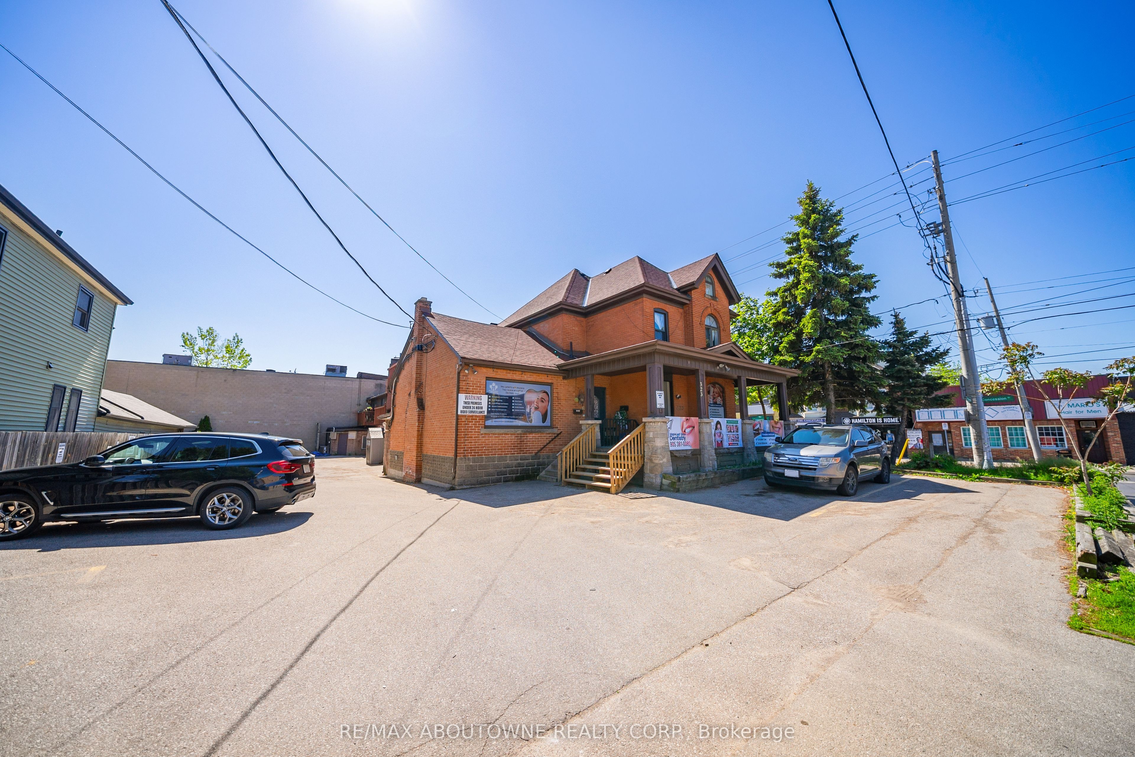 323 Upper Wentworth Street, Hamilton, On L9a 4t2