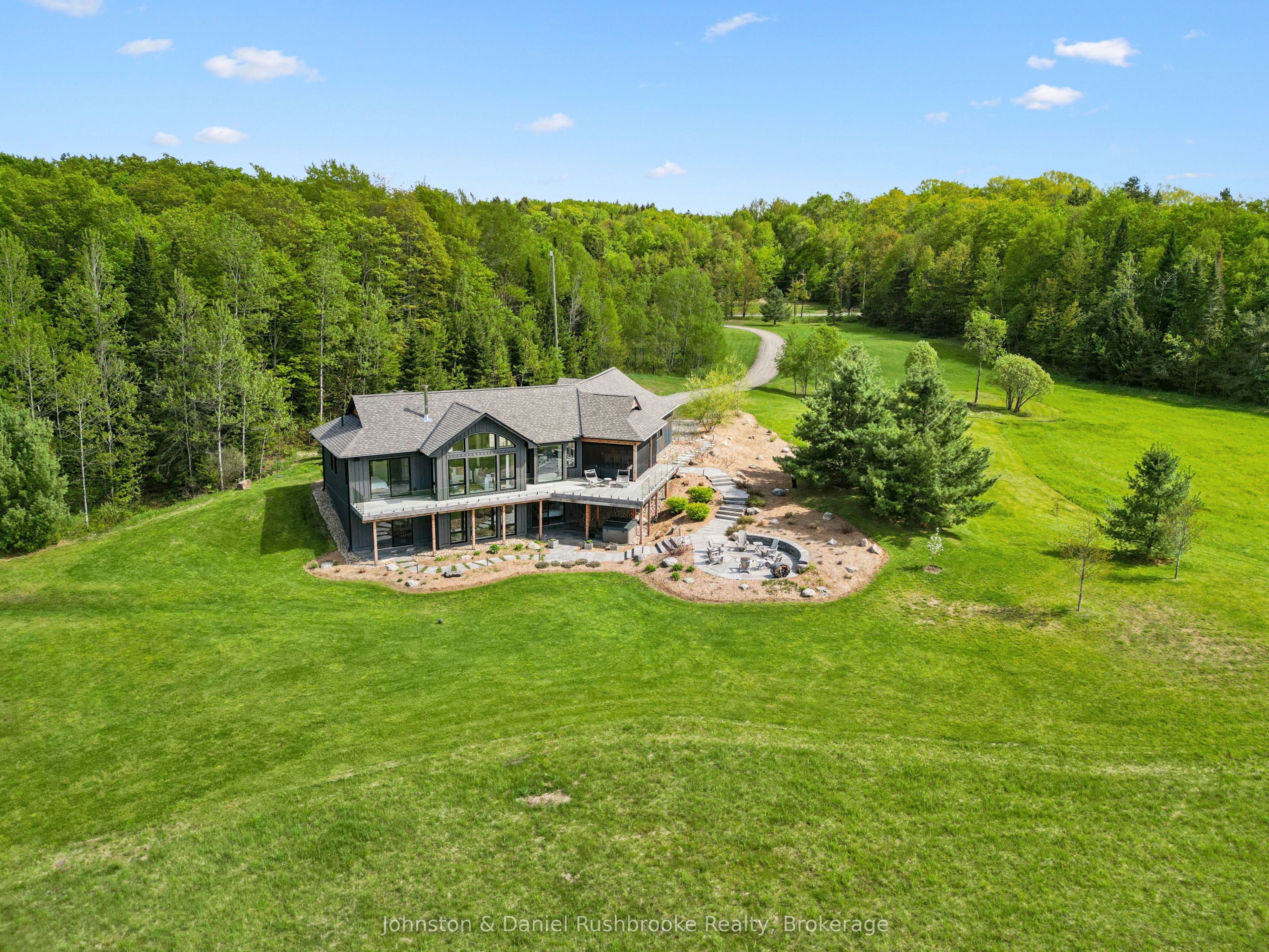 1280 Beatrice Townline Road, Muskoka Lakes, On P1l 1x4