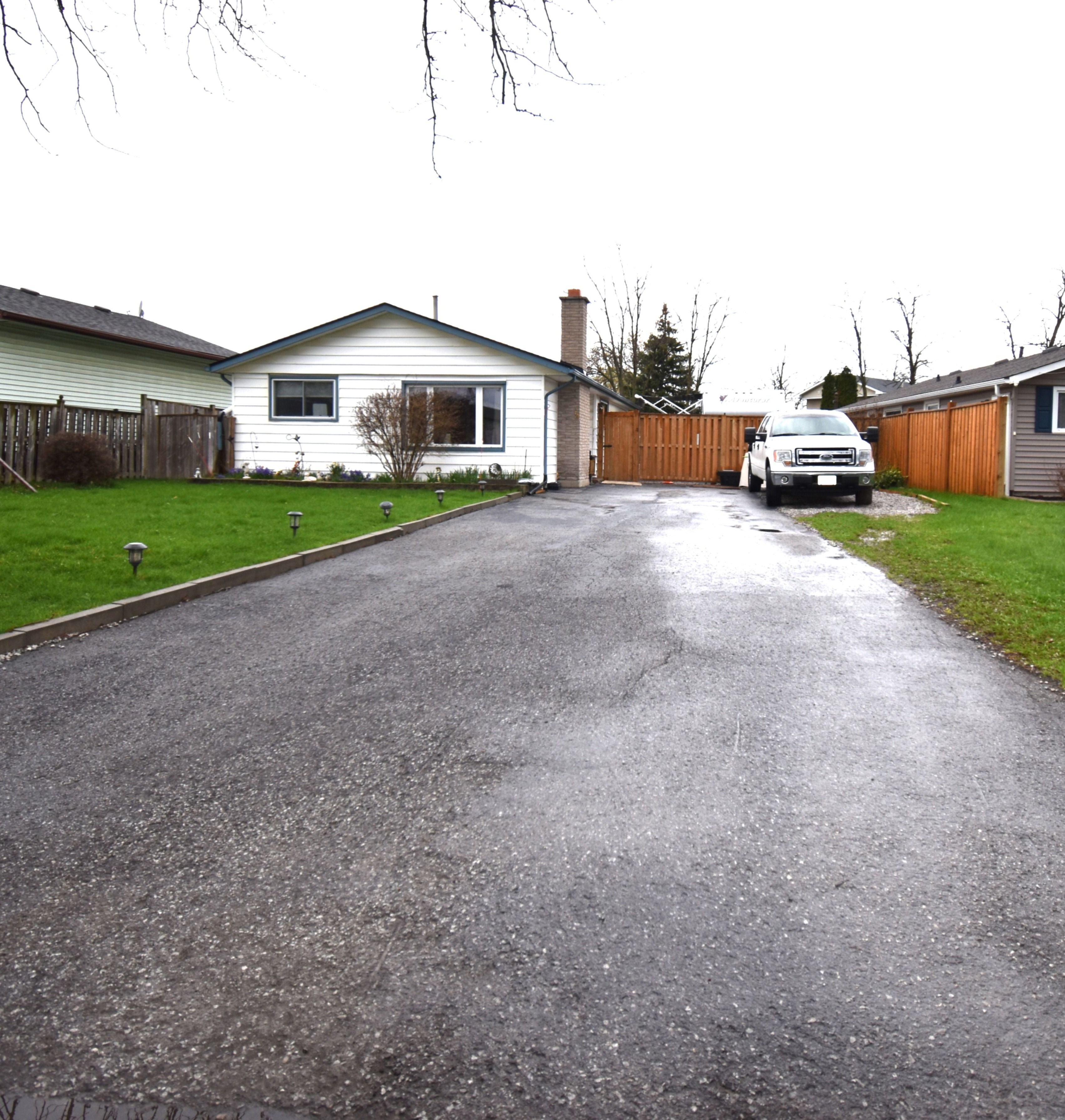 5 Lanark Crescent, St. Catharines, On L2m 6e1