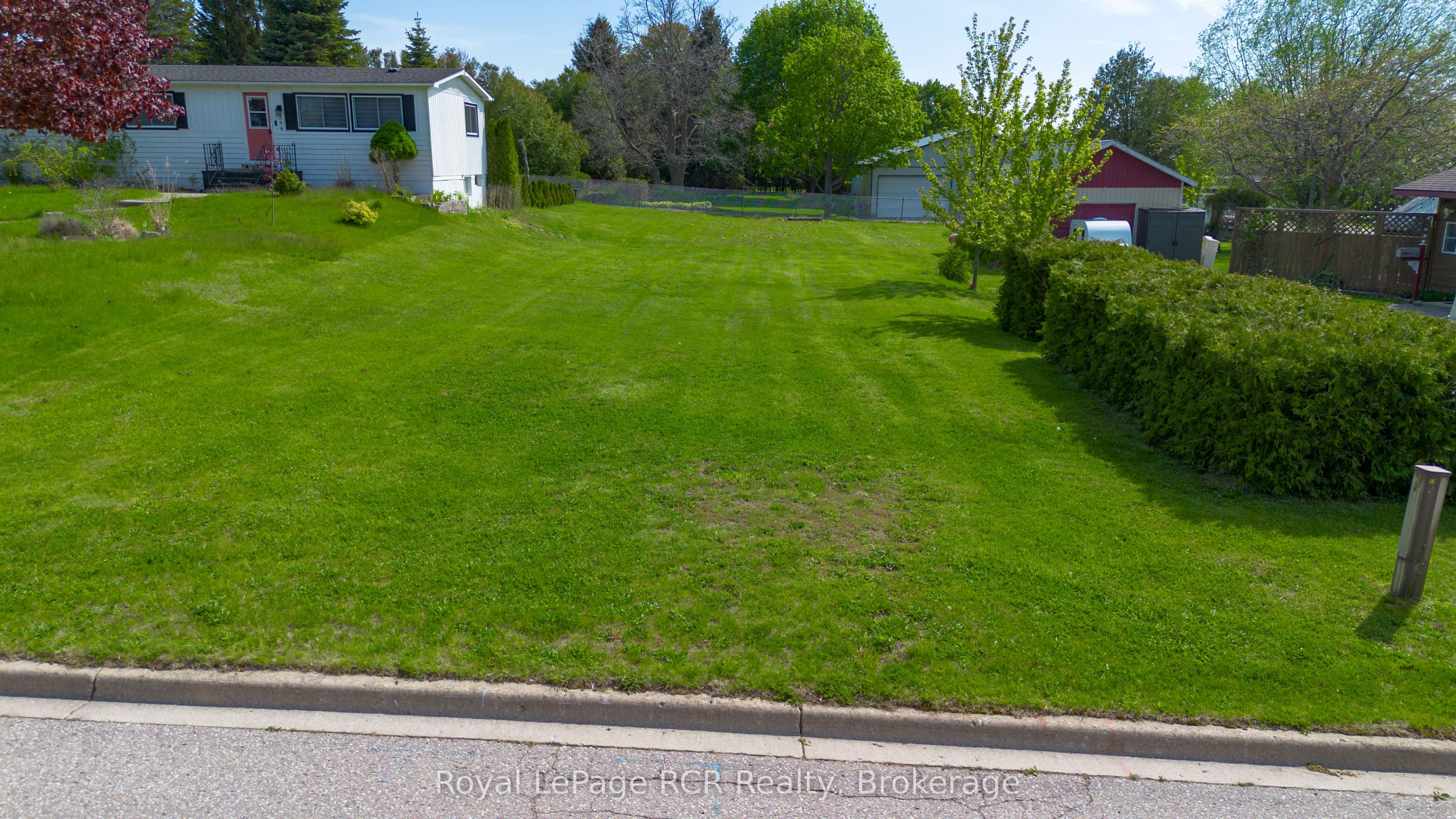 344 St. Albert Street, Kincardine, On N2z 2t8