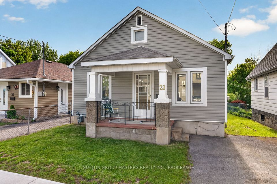 21 Connaught Street, Kingston, On K7k 4w1