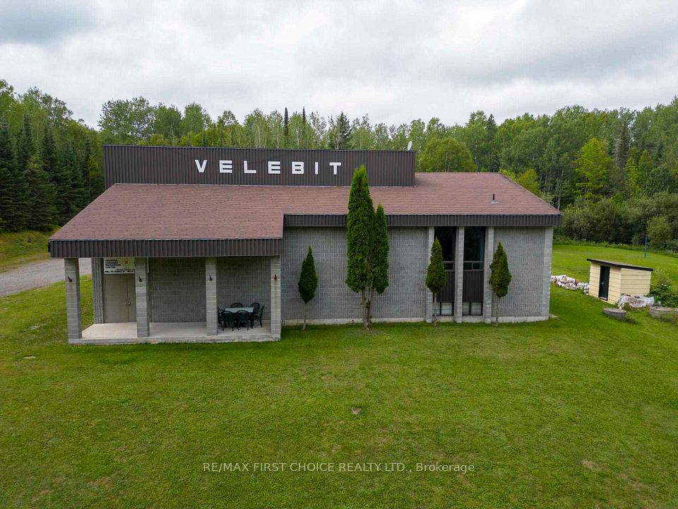 240 Alton Road, Thunder Bay, On P7g 2j7