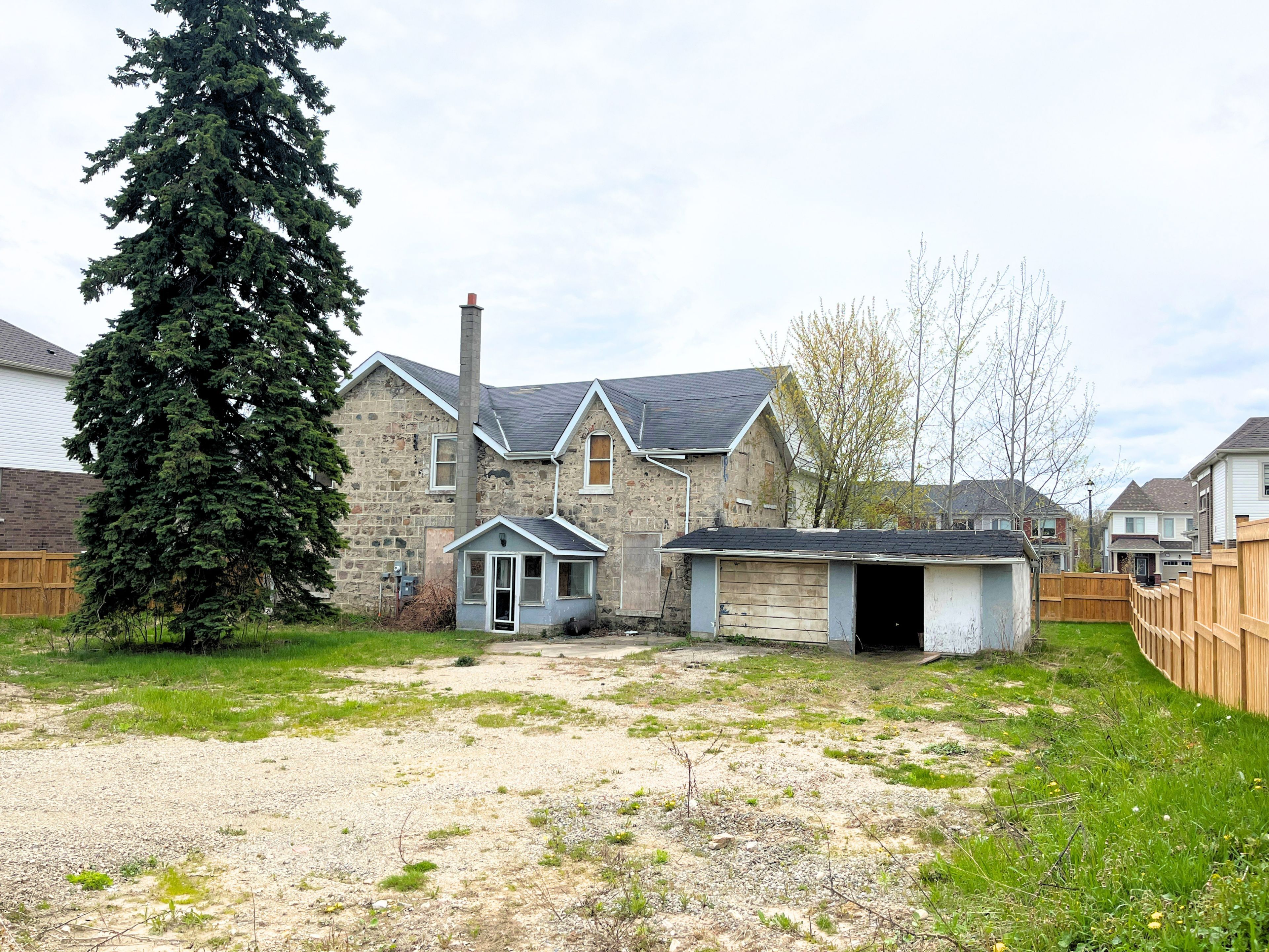 219 Farley Road, Centre Wellington, On N1m 0j9