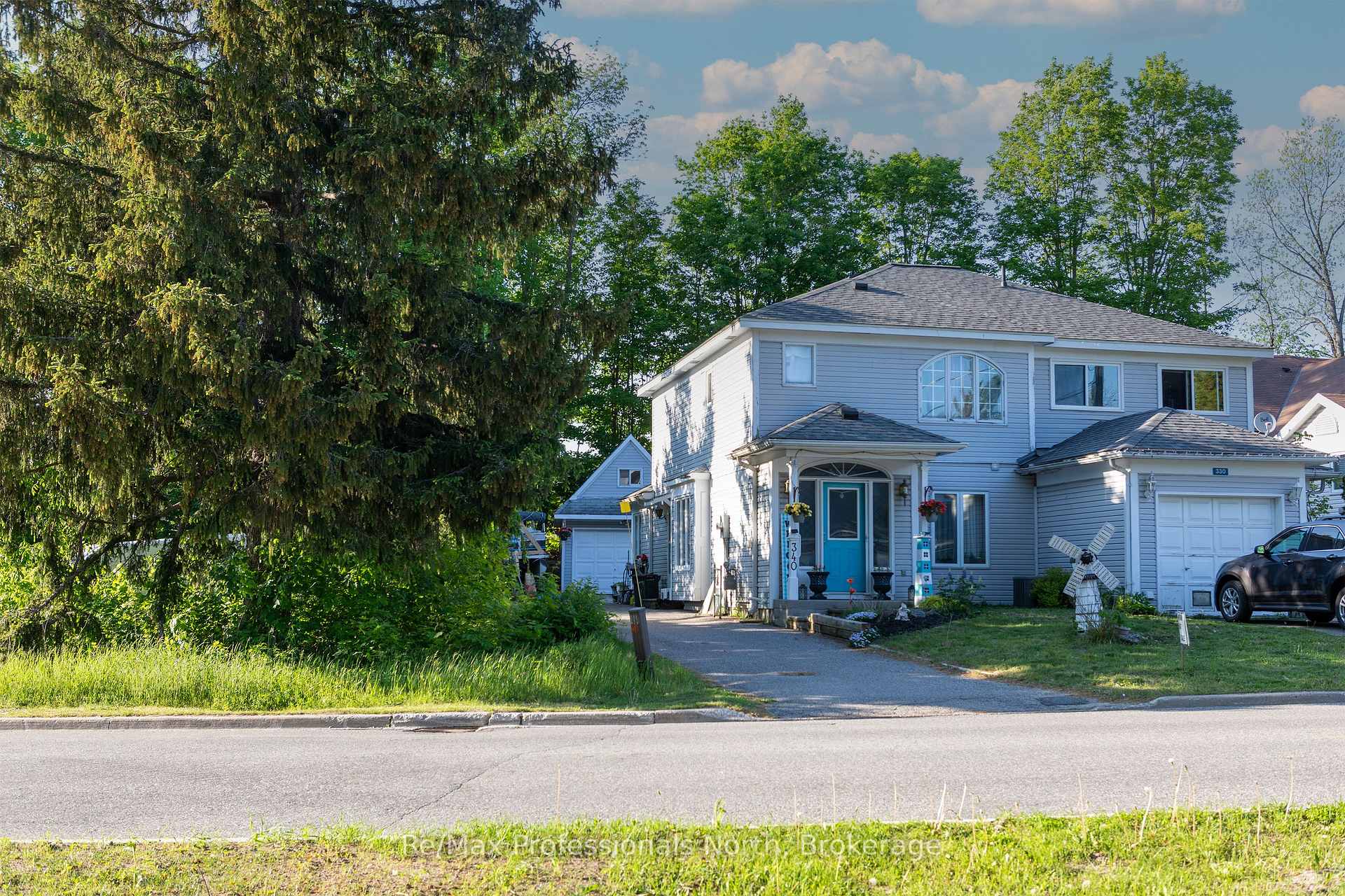 340 James Street W, Gravenhurst, On P1p 1j7