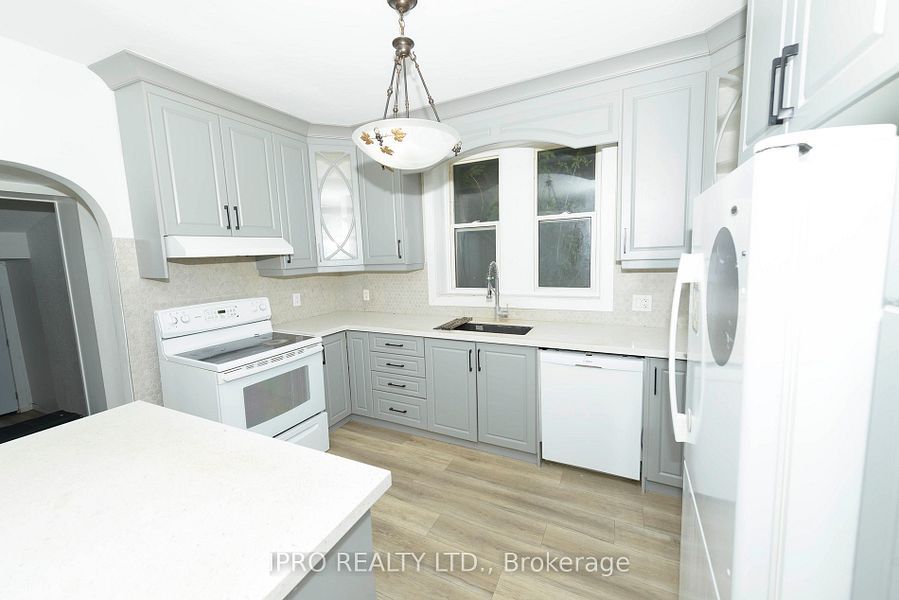 81 Florence Avenue, Kitchener, On N2a 2k9