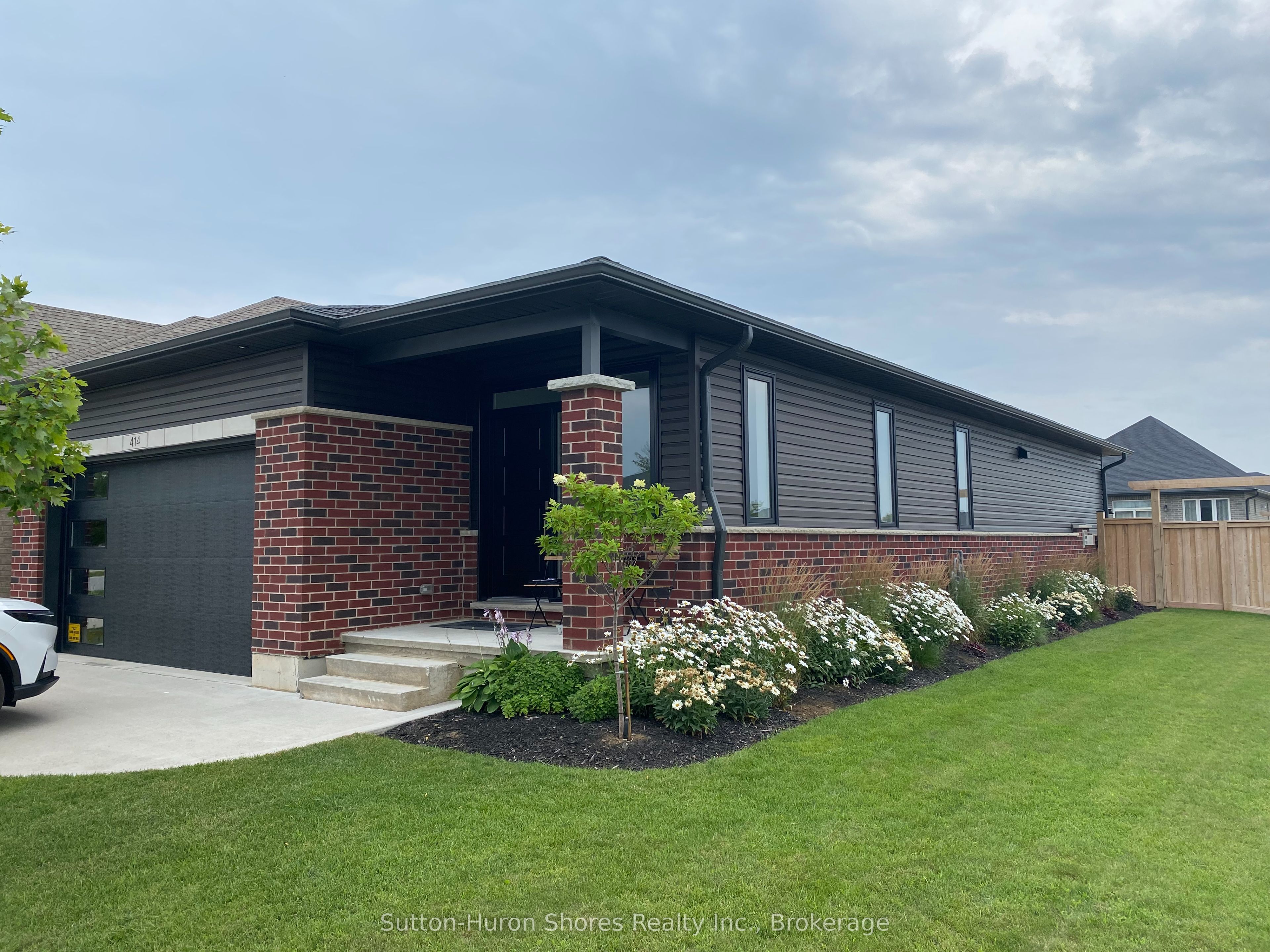 414 Mary Rose Avenue, Saugeen Shores, On N0h 2c3