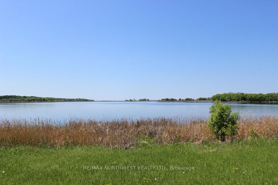 222 Morrison Rd, Lake Of The Woods, On P0w 1j0