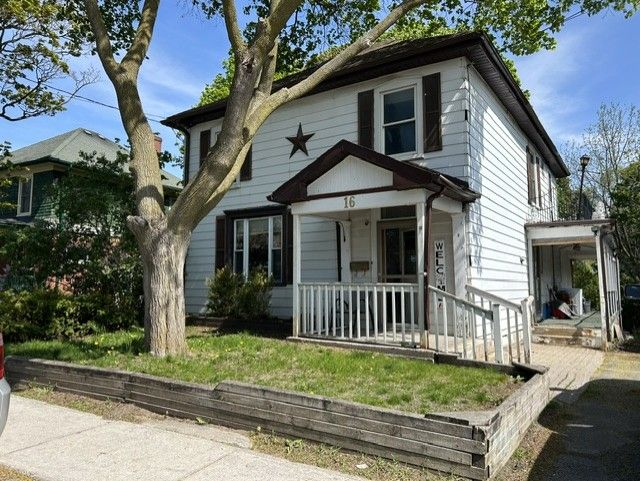 16 Holloway Street, Belleville, On K8p 1n6