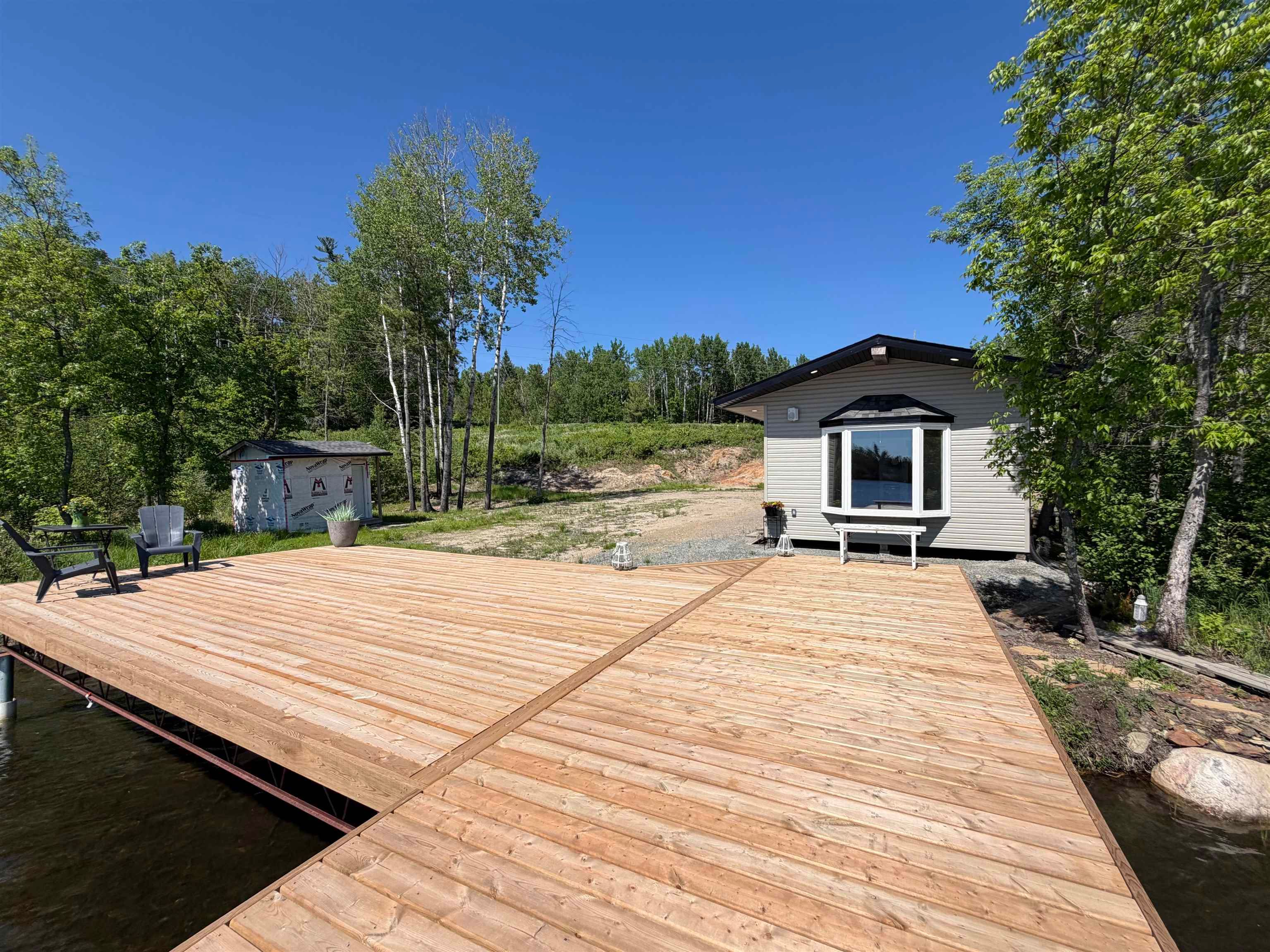 237 Nickel Lake Shores Road, Rainy River Remote Area, On P9a 3m3