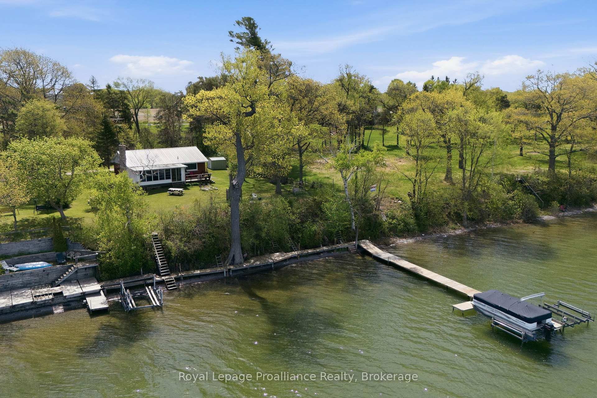 40 Mayne Lane, Prince Edward County, On K0k 2t0