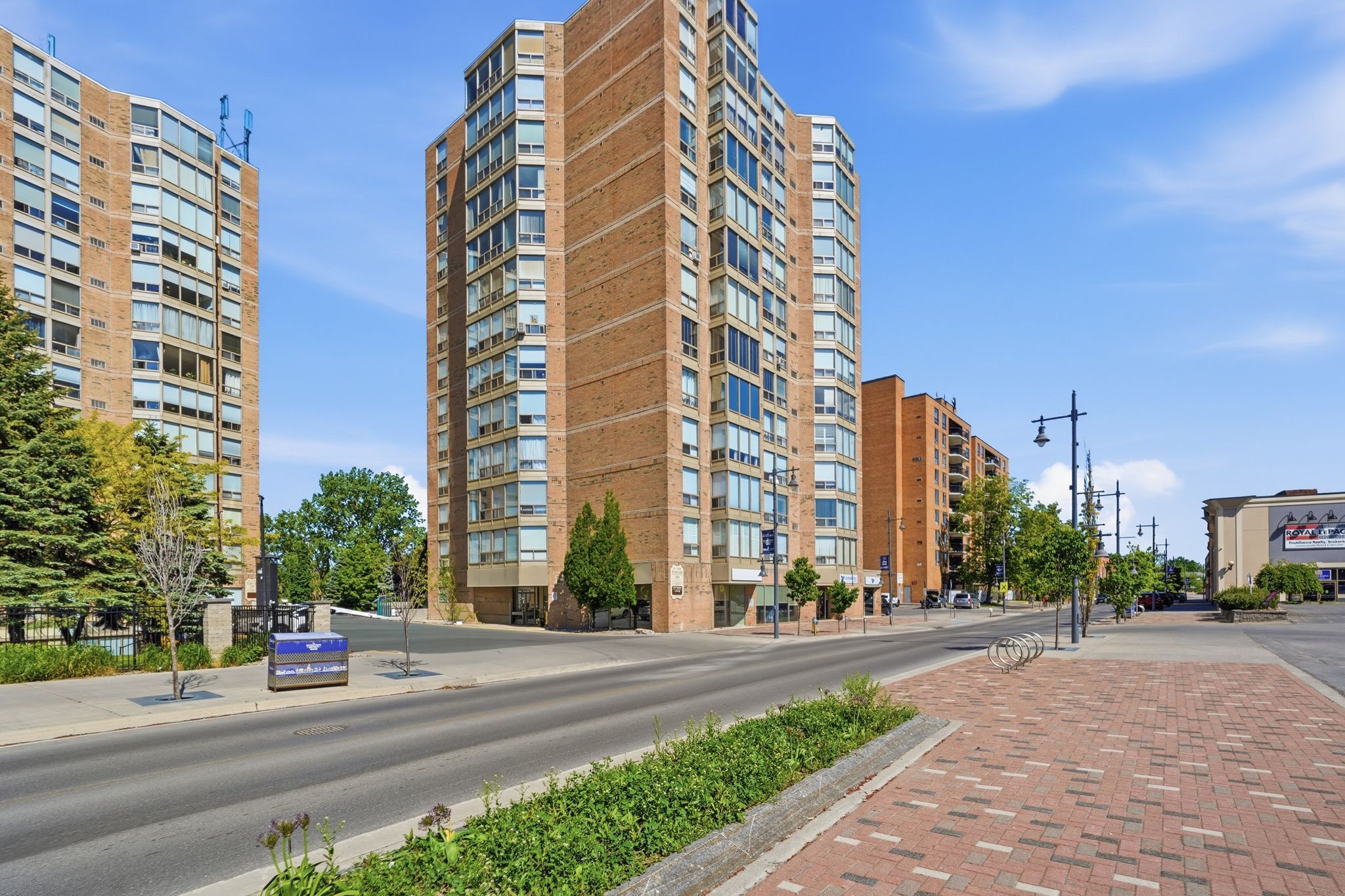 350 Front Street 1006, Belleville, On K8n 5m5