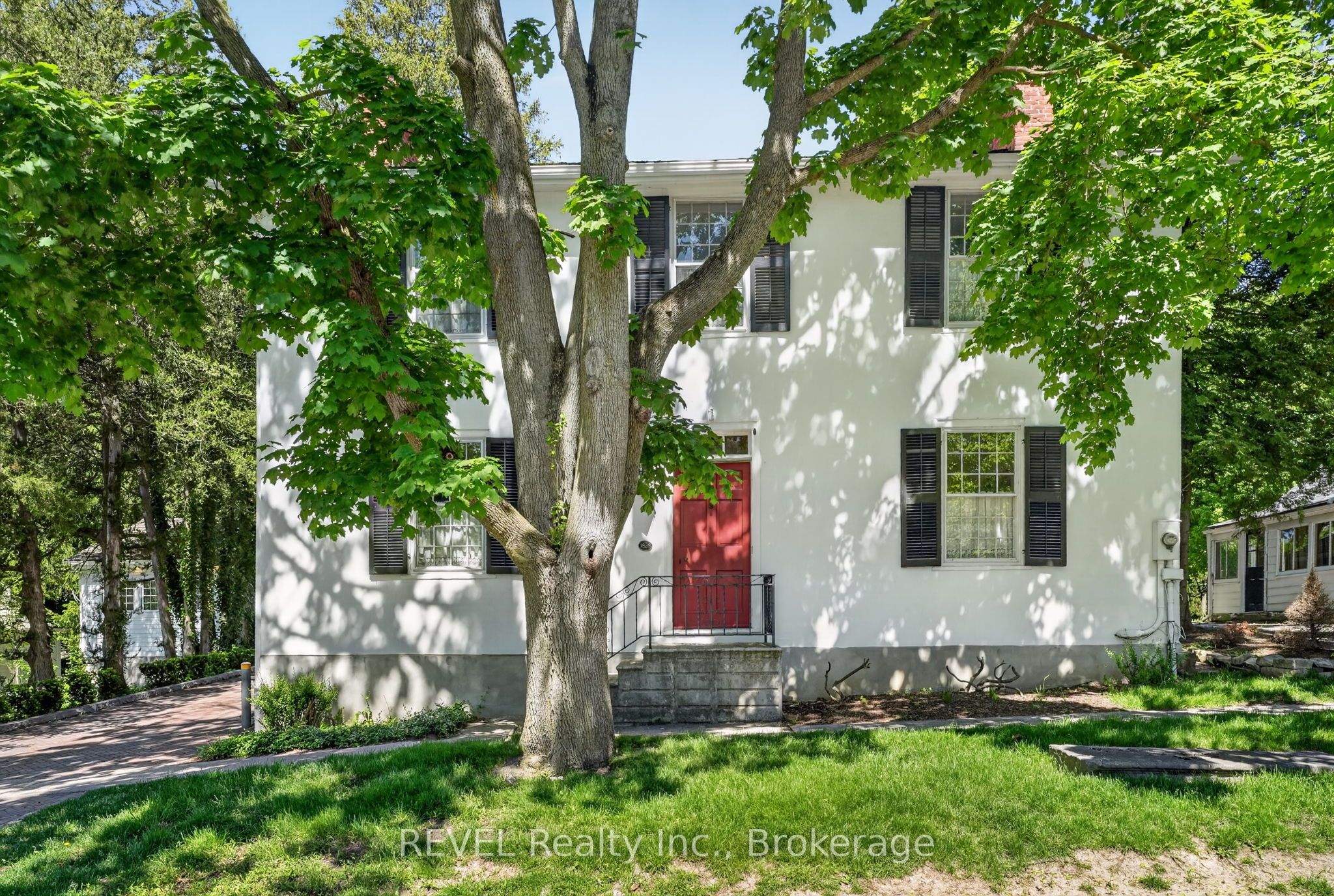 235 Simcoe Street, Niagara-On-The-Lake, On L0s 1j0