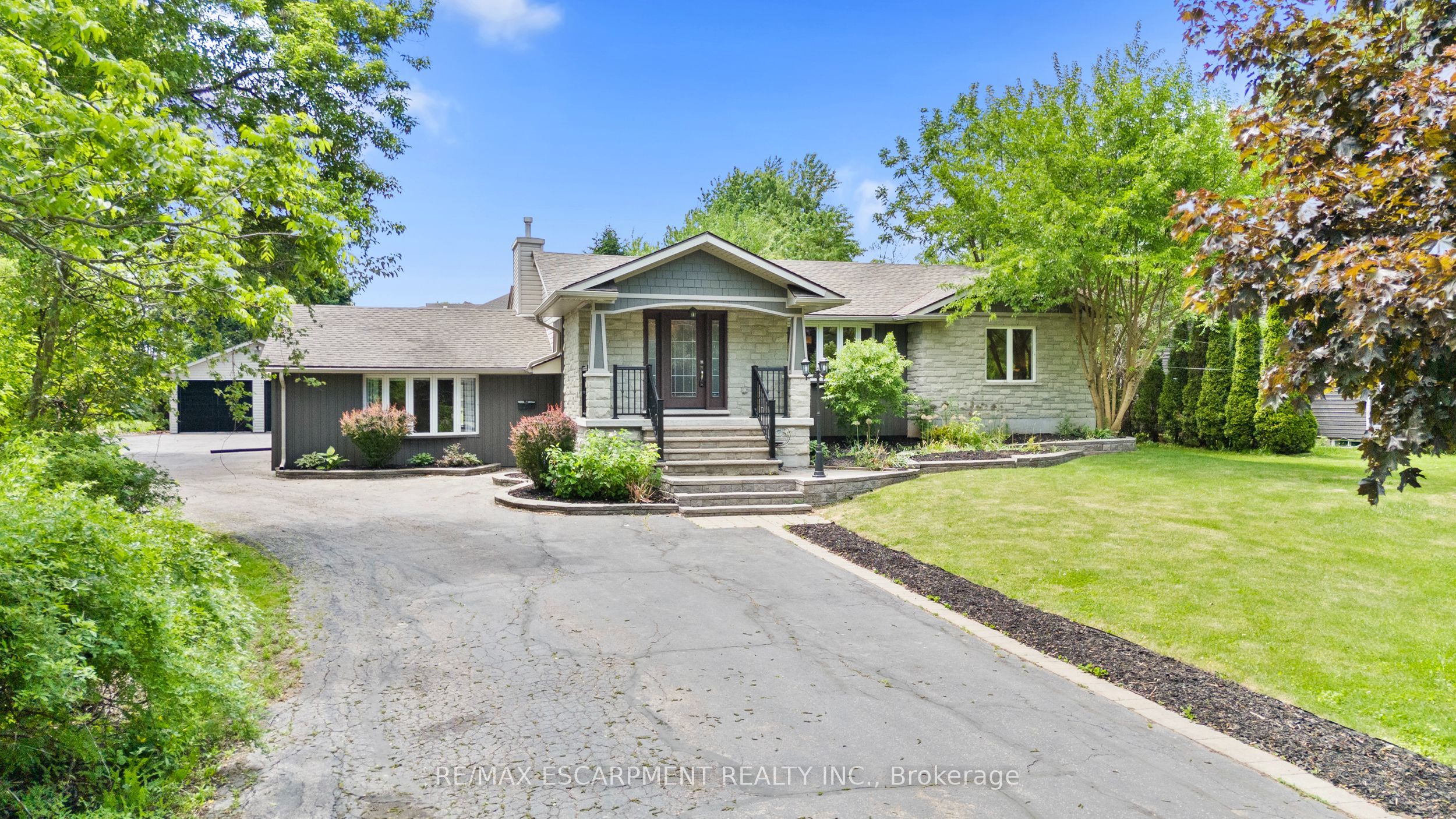 404 Hamilton Drive, Hamilton, On L9g 2b1