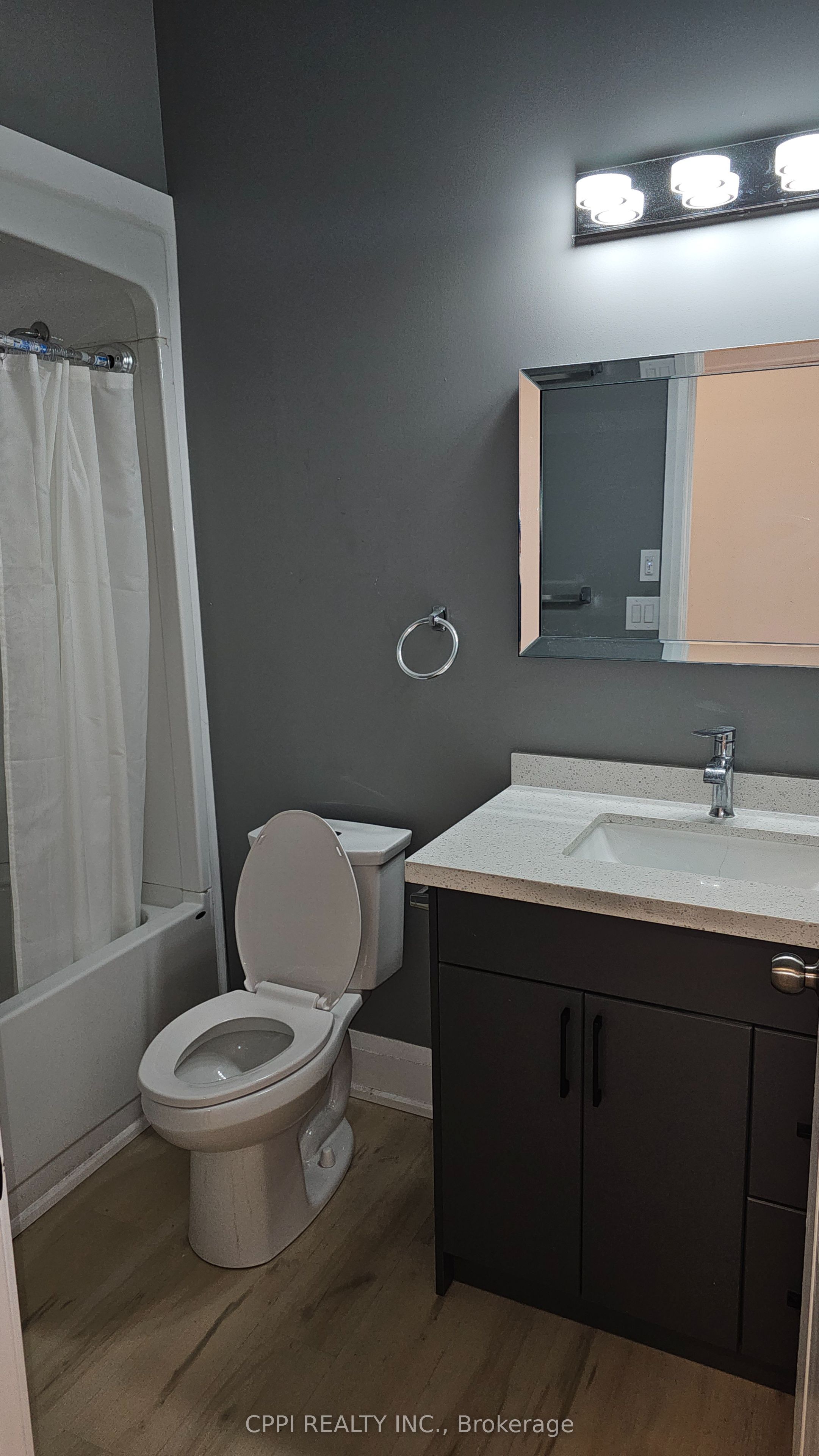 255 Emerick Avenue 218, Fort Erie, On L2a 2w4