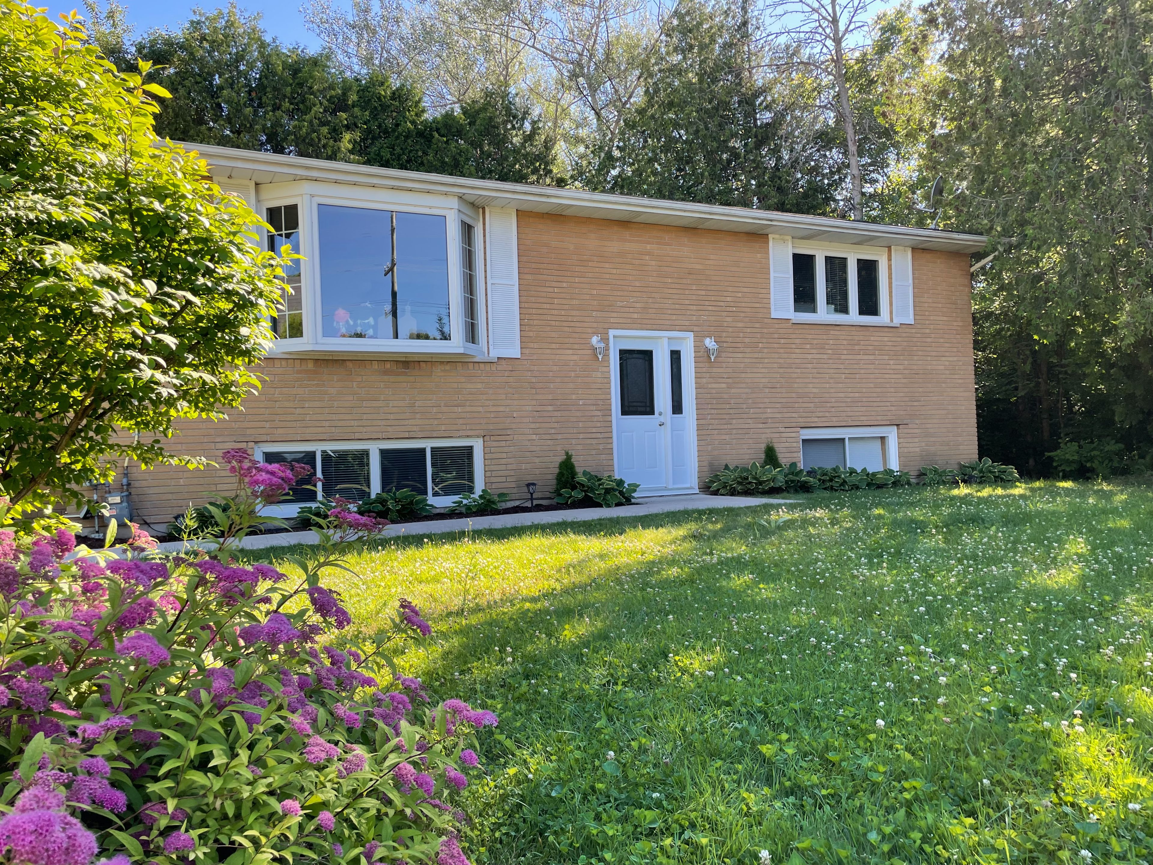 341 Palmerston Street, Saugeen Shores, On N0h 2l0
