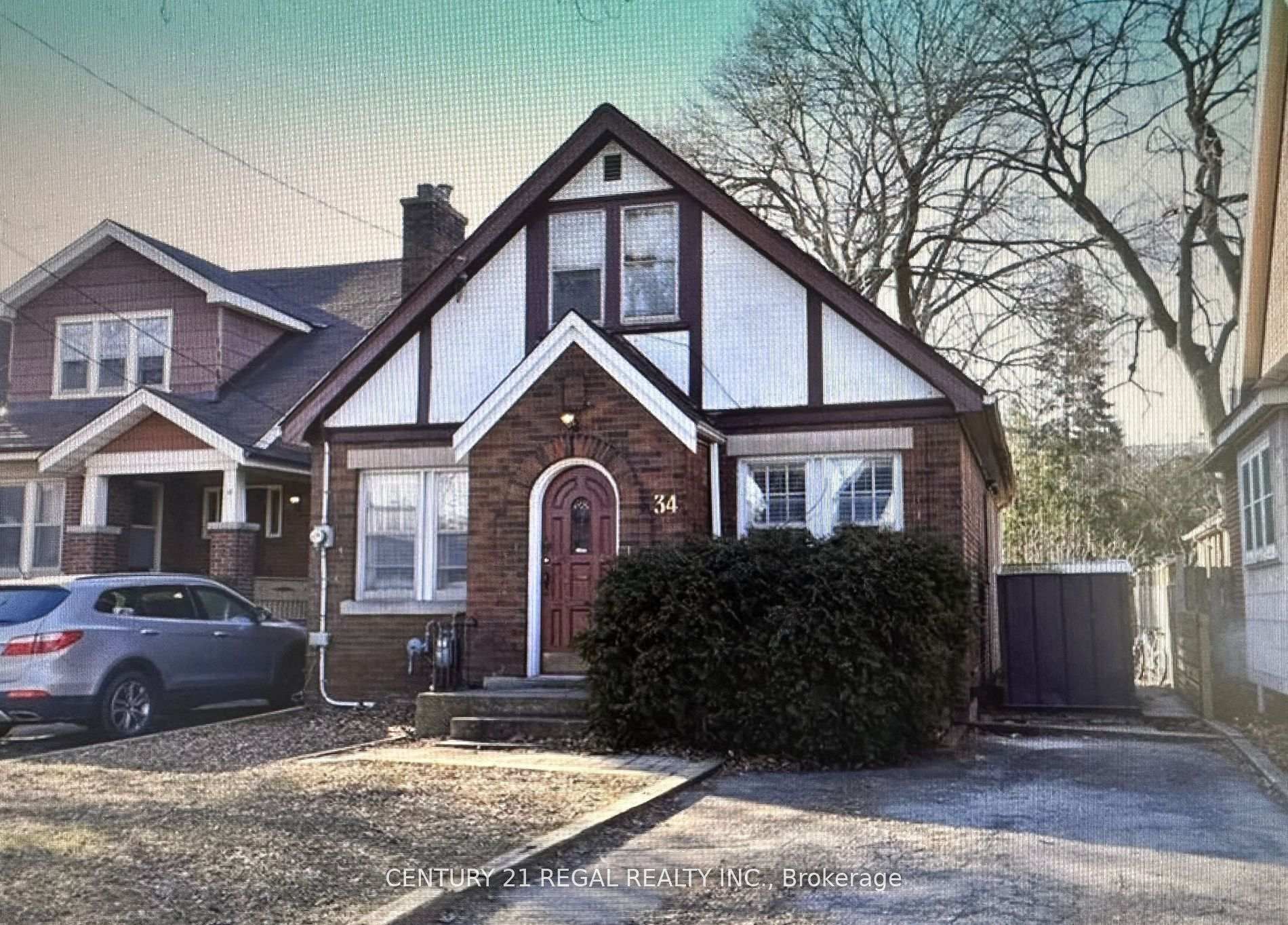 34 Dalewood Avenue, Hamilton, On L8s 1y8