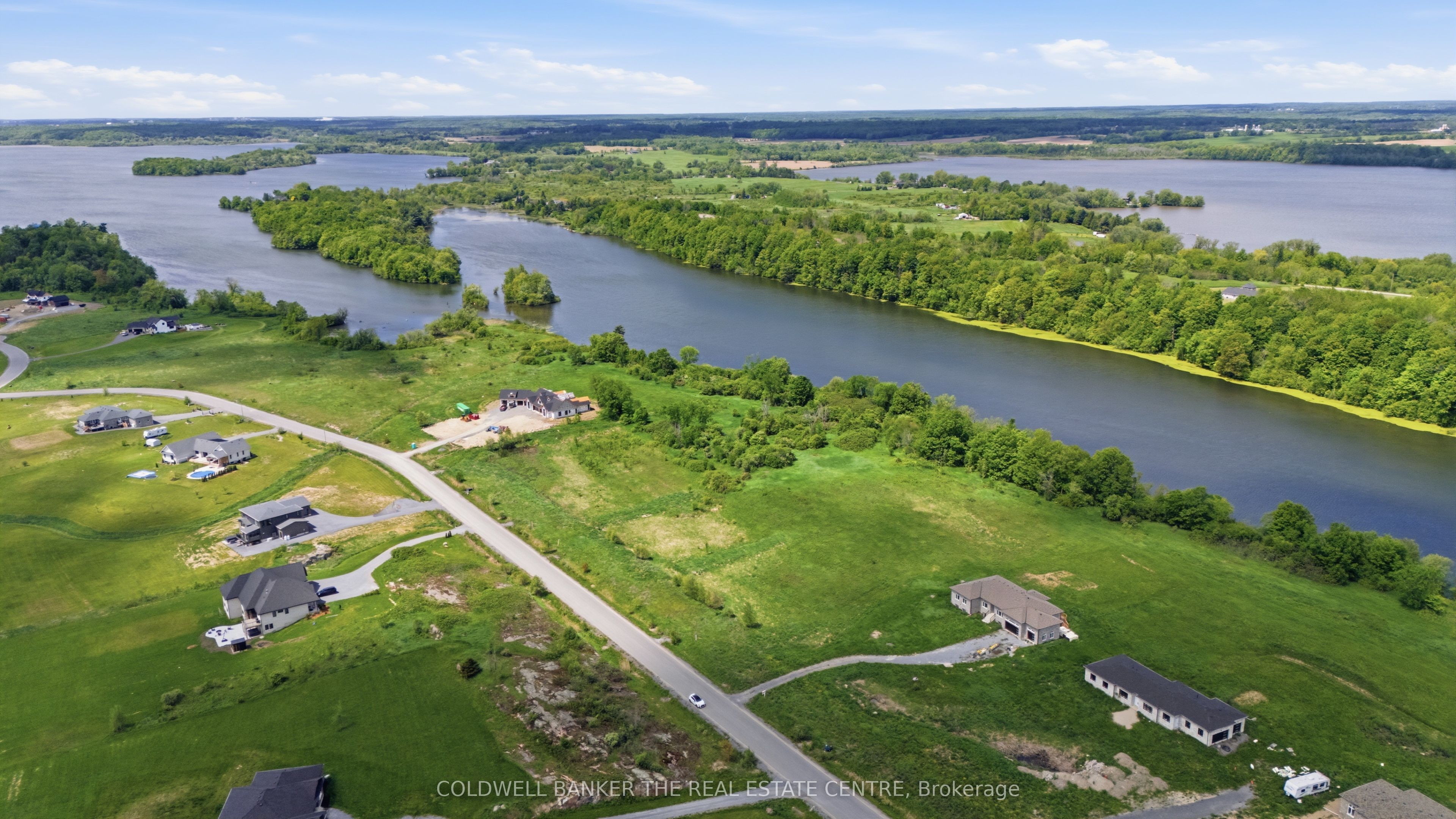 126 Hineman Street, Kingston, On K7l 0g2