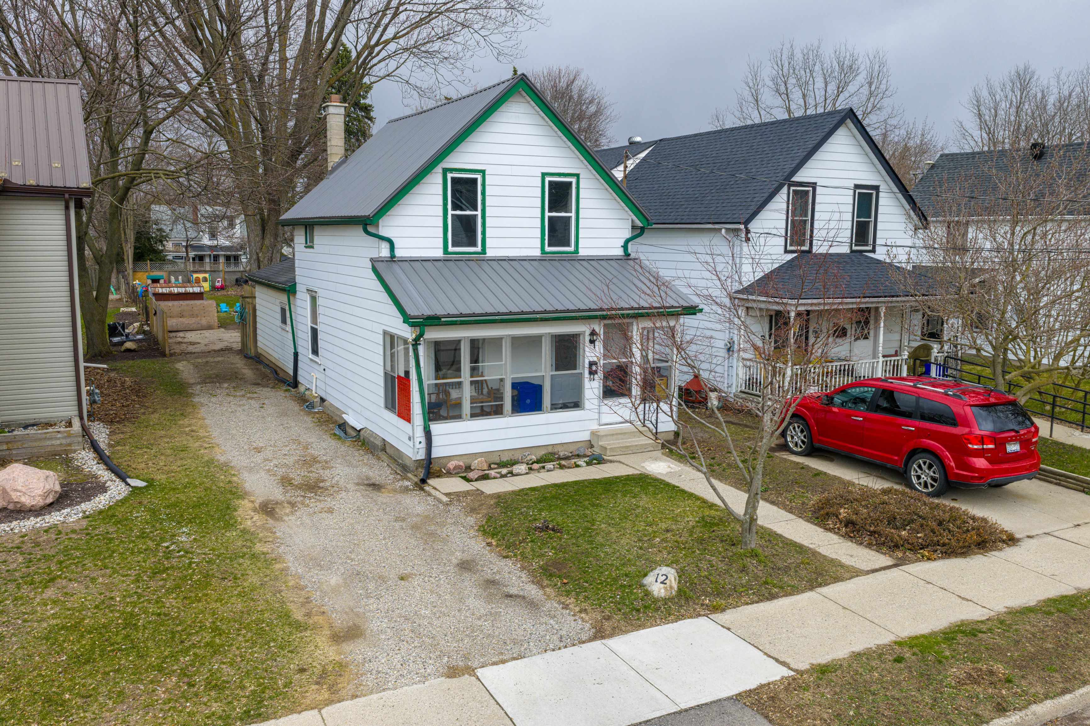 12 Pearl Street, Tillsonburg, On N4g 1l3